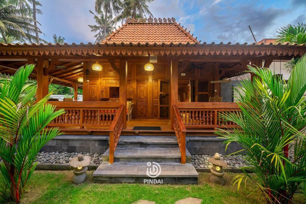 Rumah joglo view 2