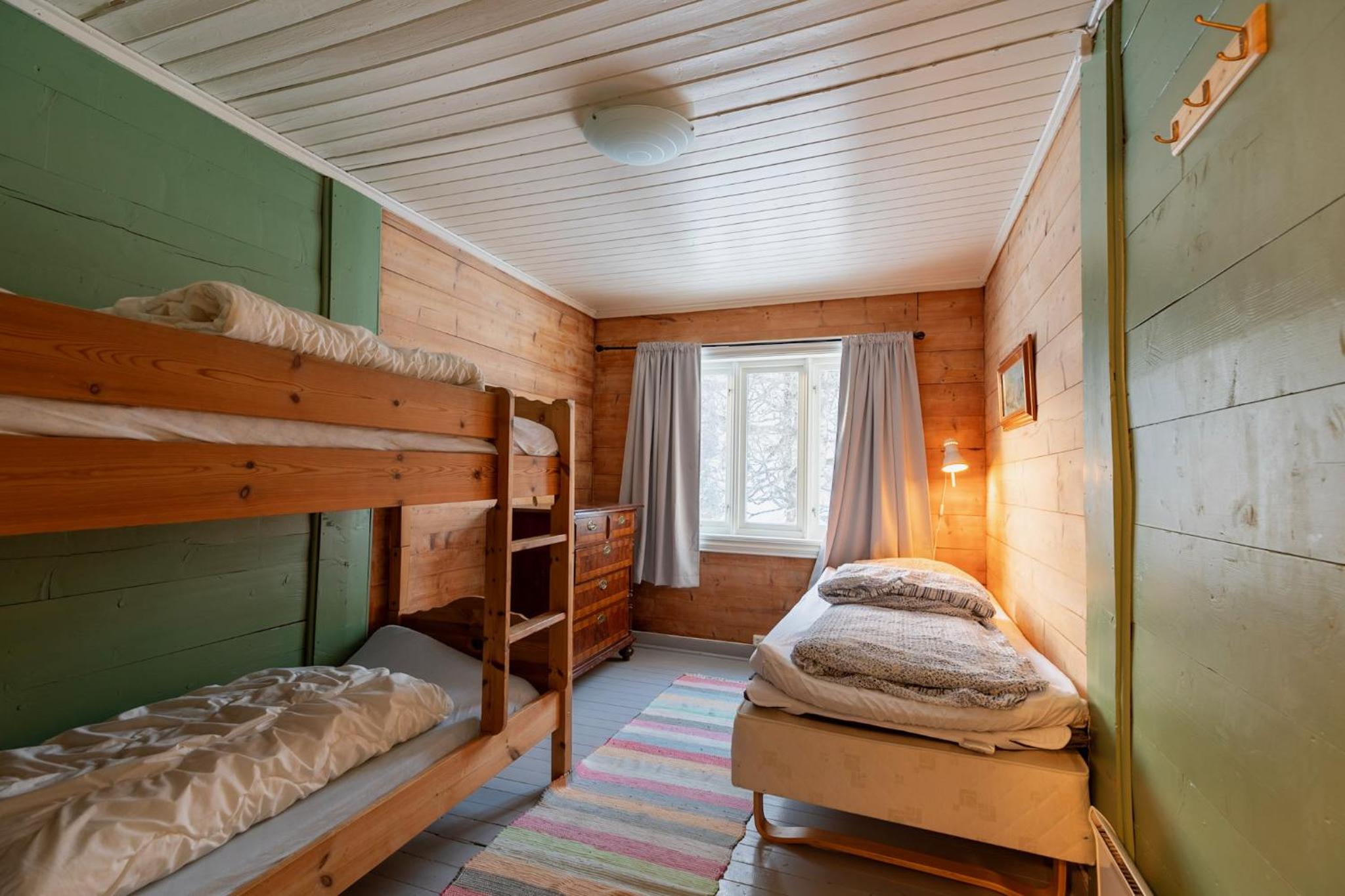Handeland Lodge Near Trolltunga and Pulpit Rock Sleeps 18 with Sauna