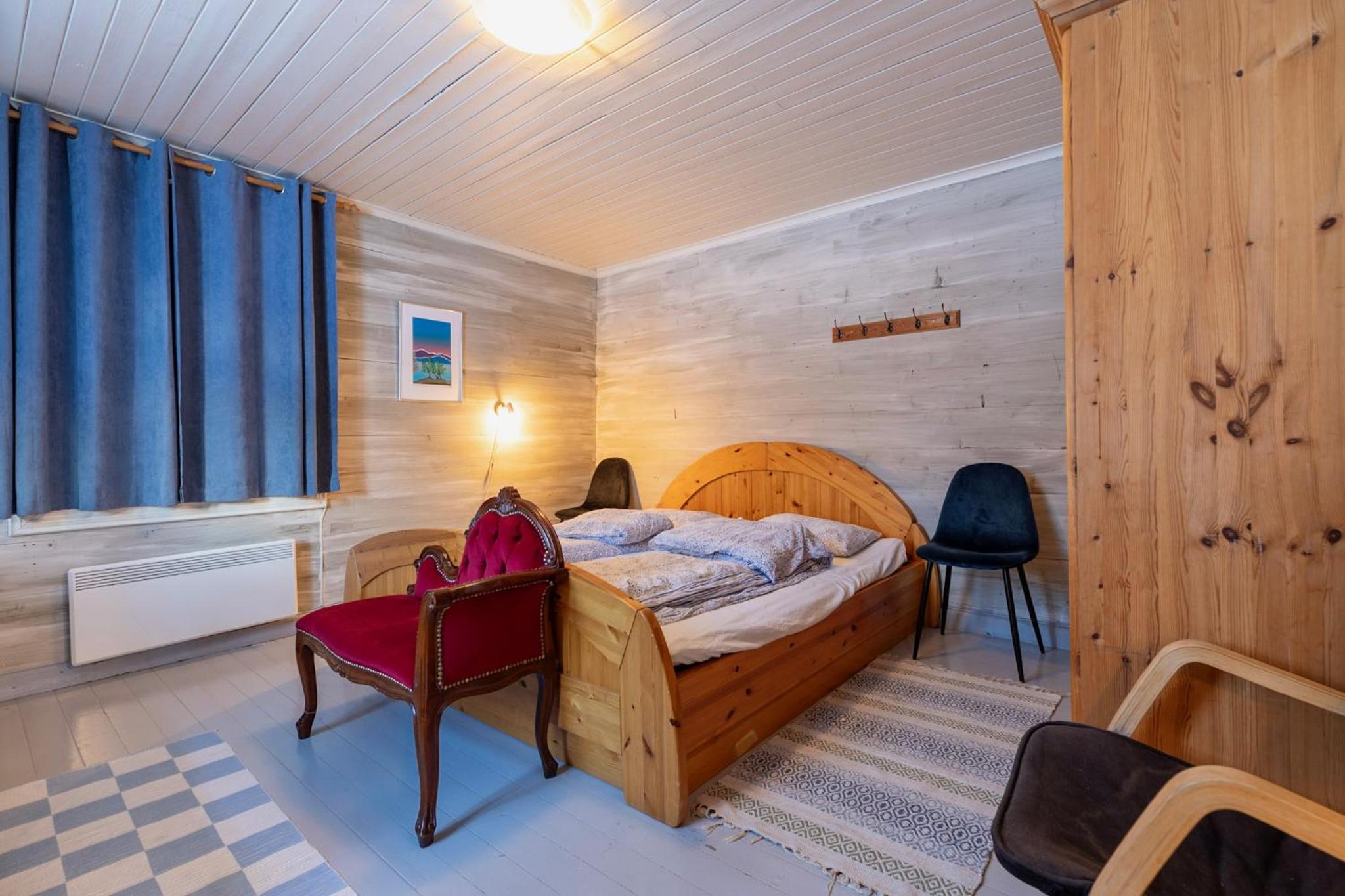 Handeland Lodge Near Trolltunga and Pulpit Rock Sleeps 18 with Sauna
