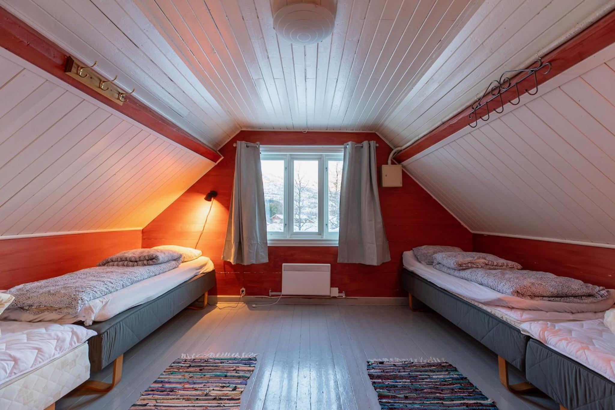 Handeland Lodge Near Trolltunga and Pulpit Rock Sleeps 18 with Sauna