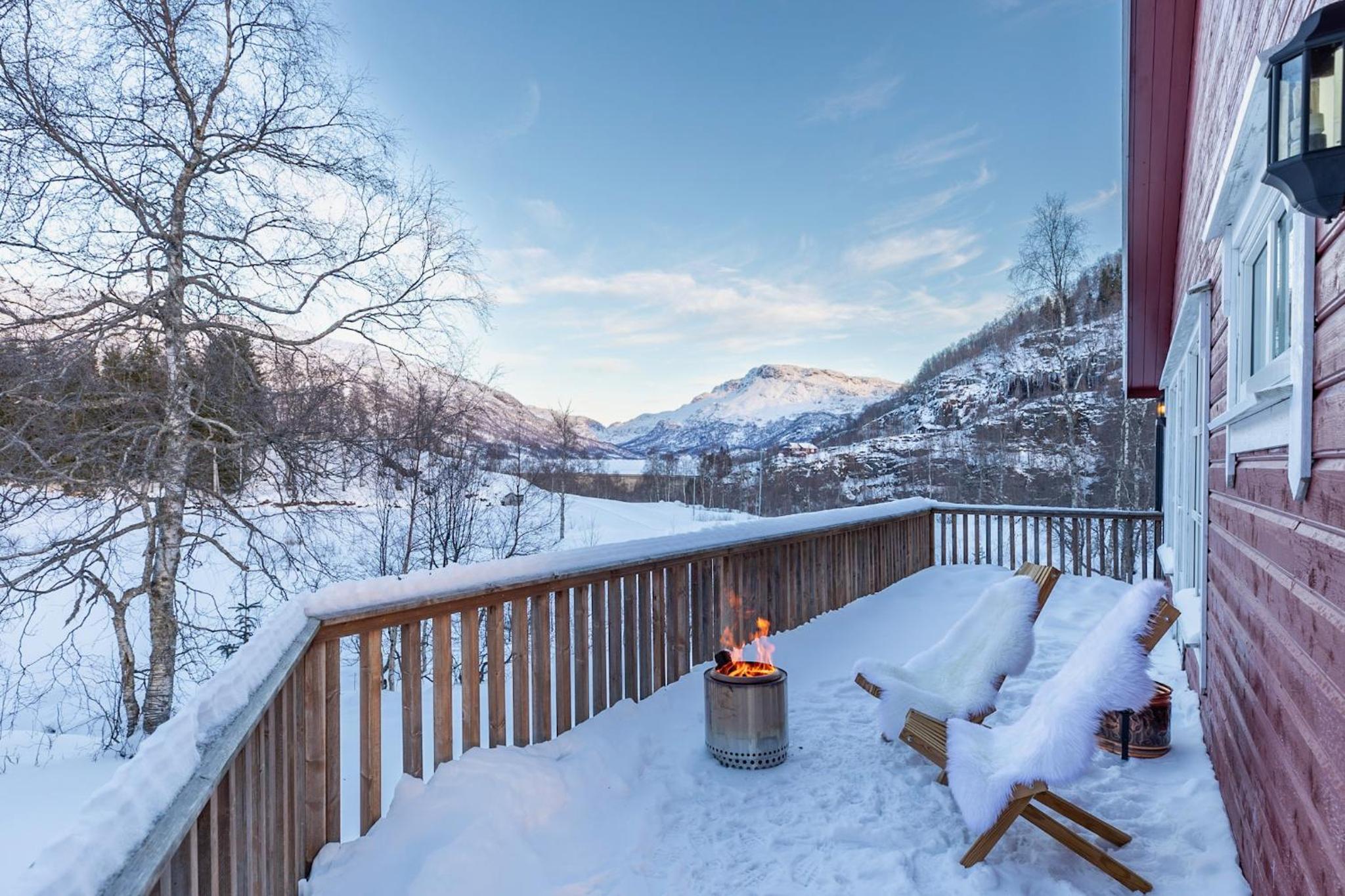 Handeland Lodge Near Trolltunga and Pulpit Rock Sleeps 18 with Sauna