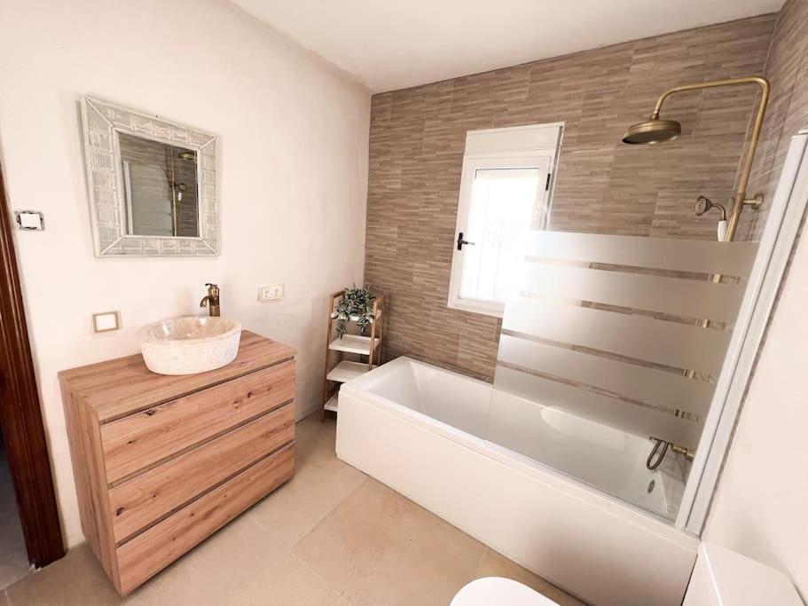 Spaanse villa met zwembad