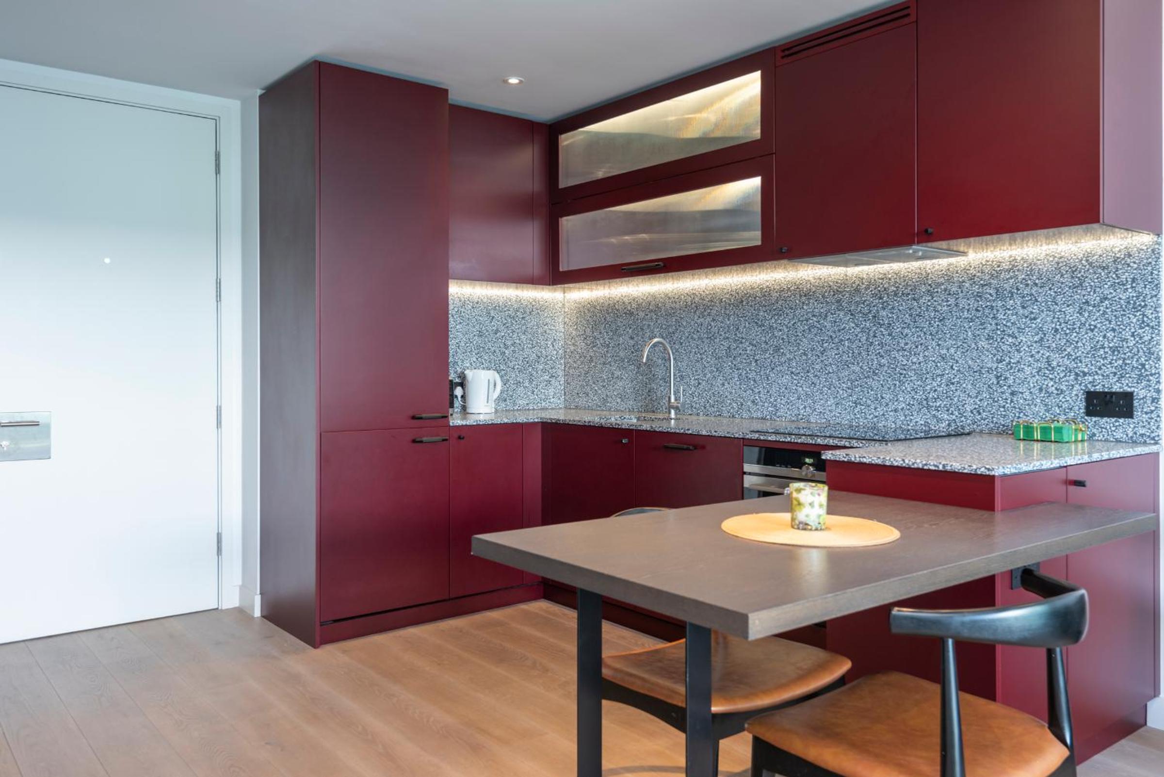 The Nine Elms Suite Devereux Residences view 5