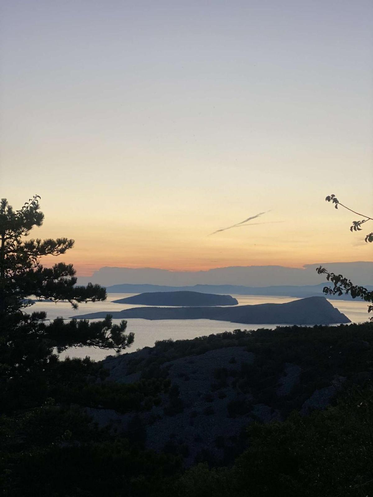Apartment Serene in Starigrad near the town Senj
