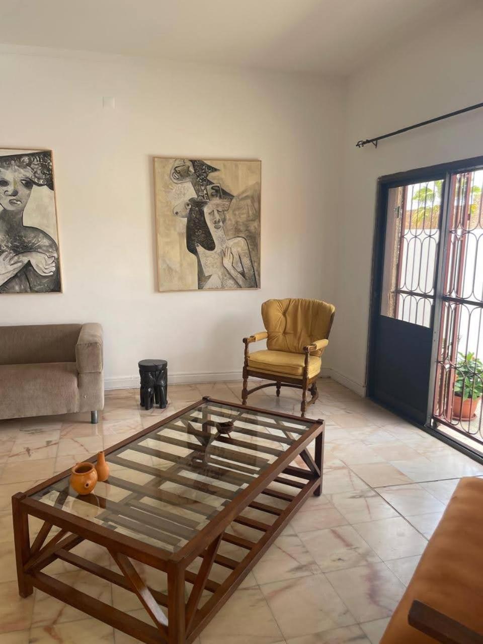 Casa Estrela - Sea & Art Guesthouse