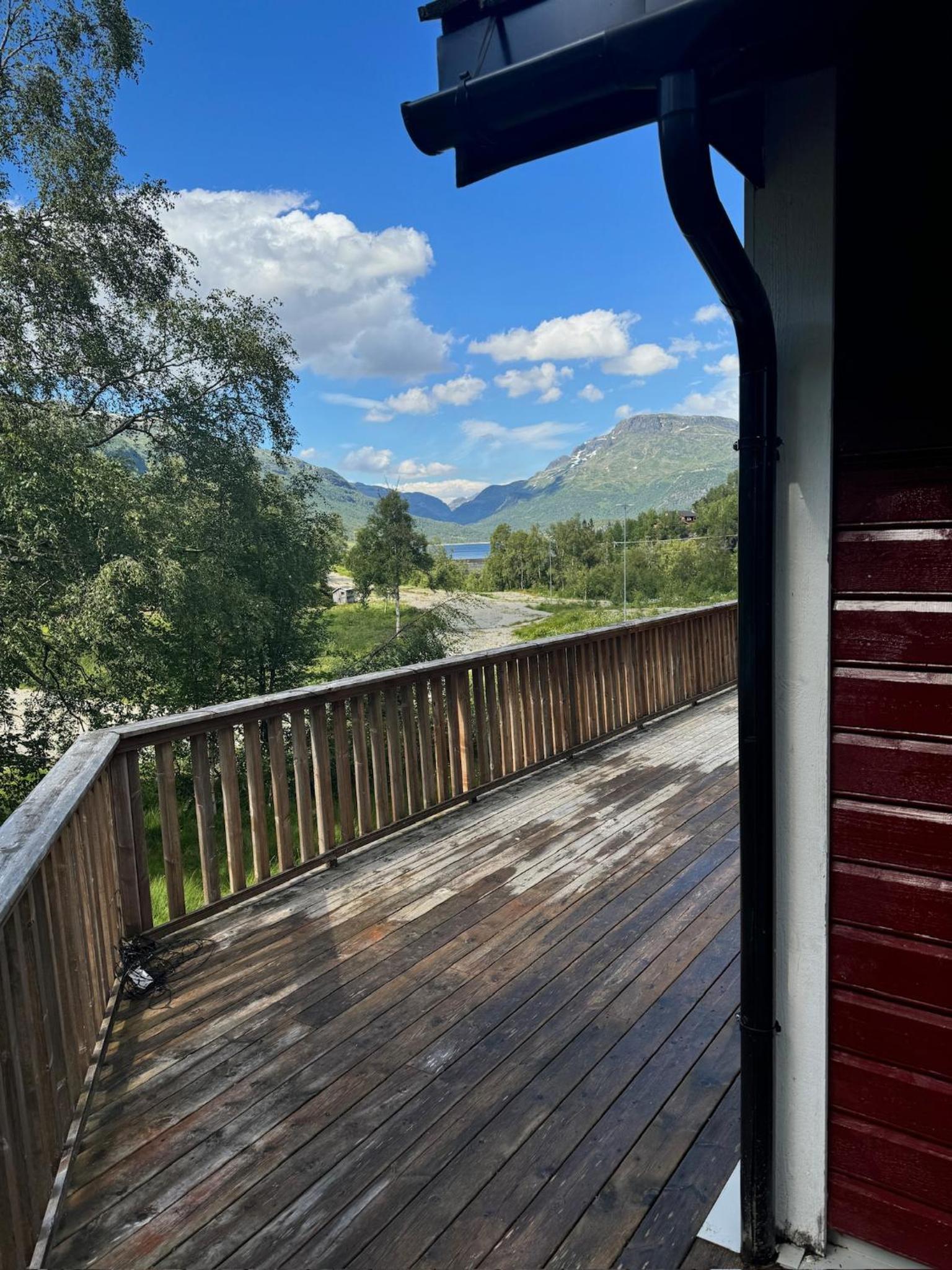 Handeland Lodge Near Trolltunga and Pulpit Rock Sleeps 18 with Sauna