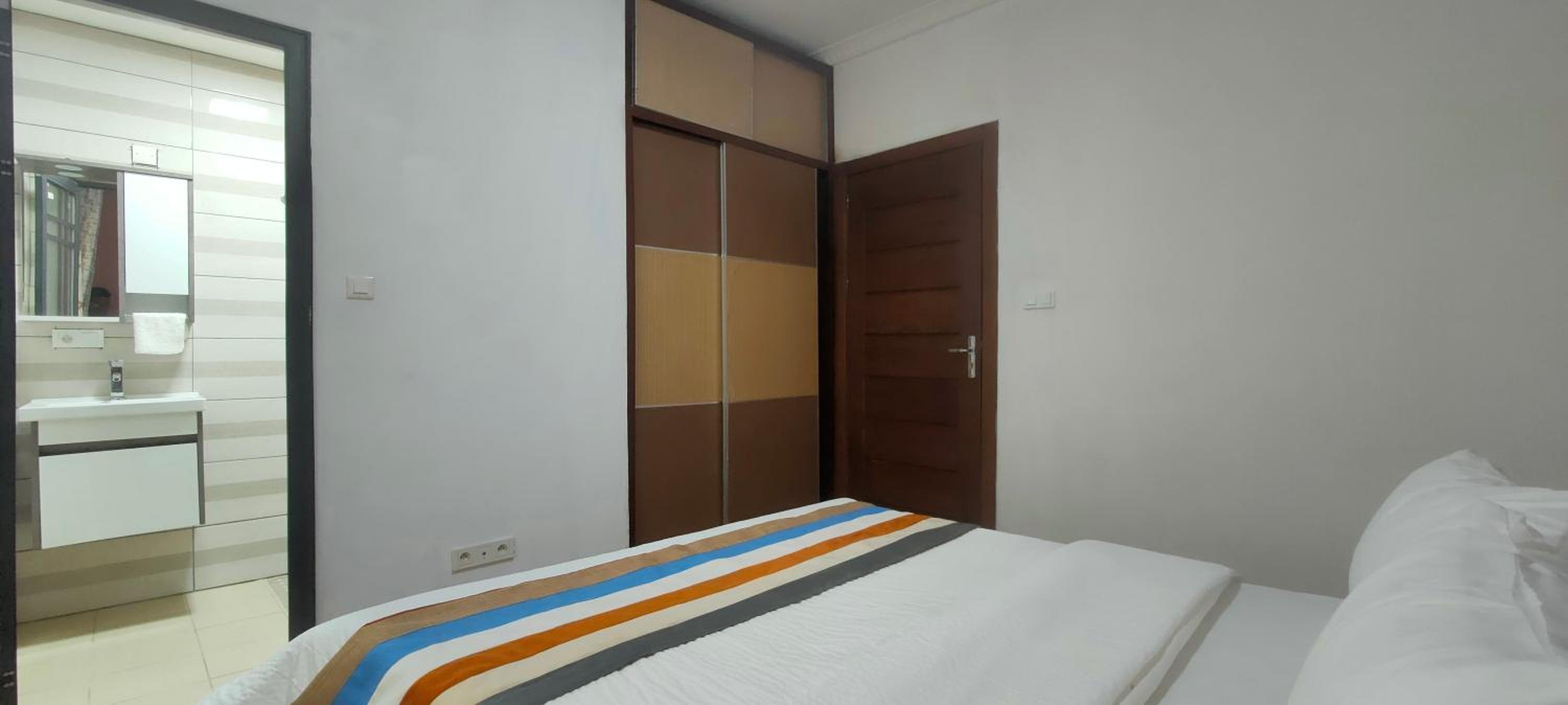 Premium apart with parking near Golf