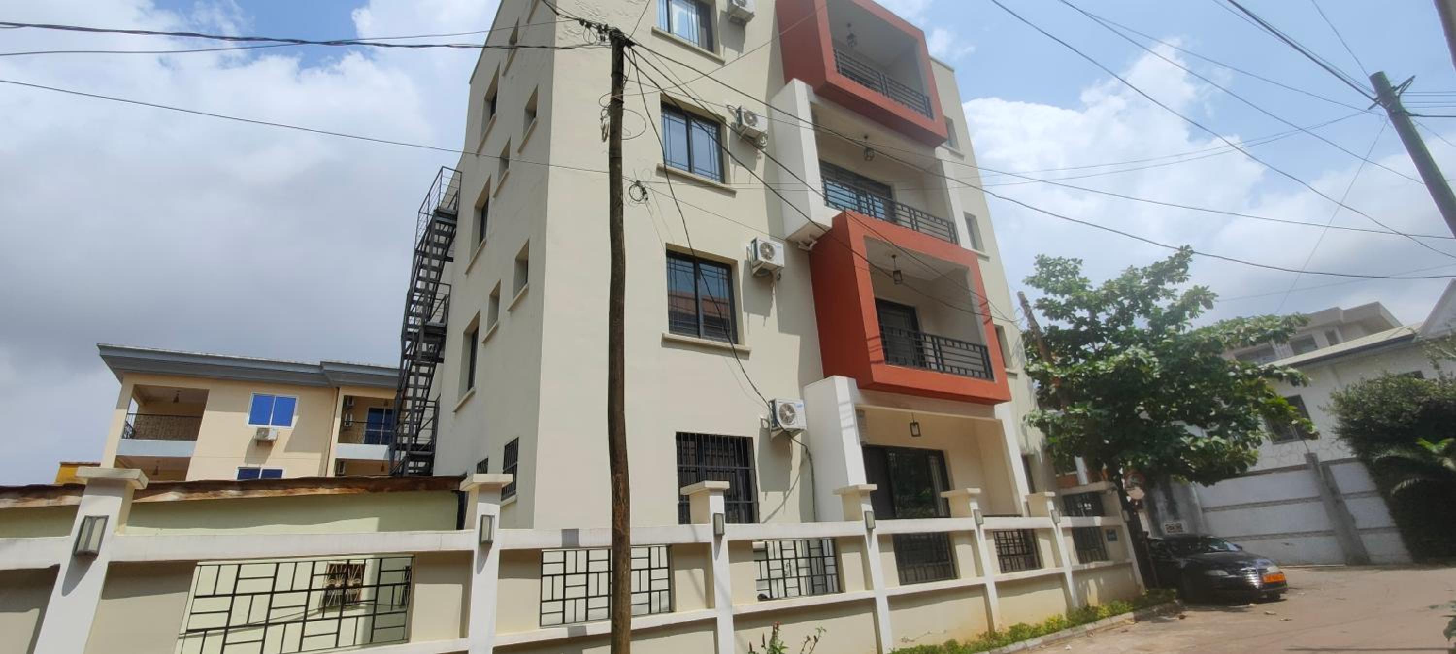 Premium apart with parking near Golf