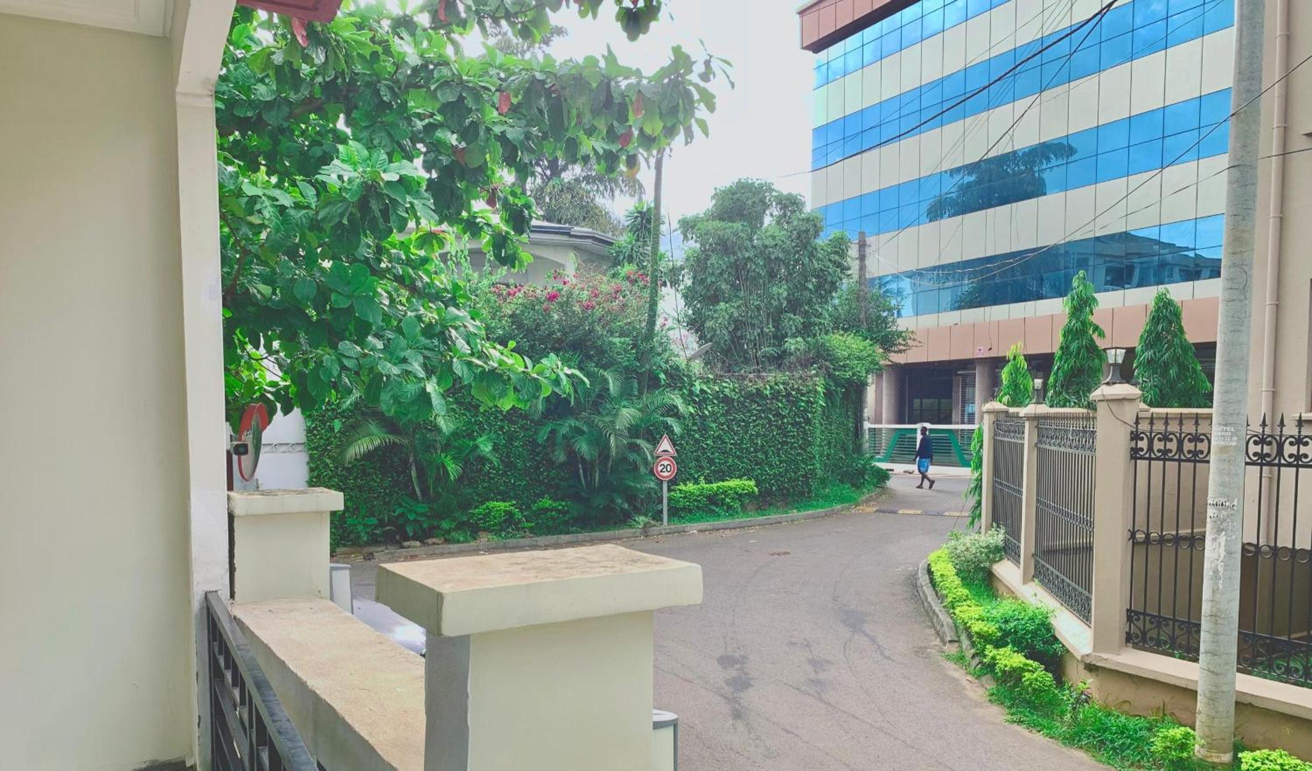 Premium apart with parking near Golf