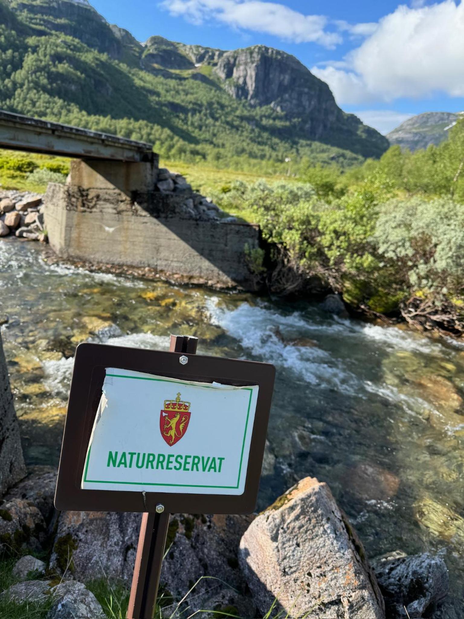 Handeland Lodge Near Trolltunga and Pulpit Rock Sleeps 18 with Sauna