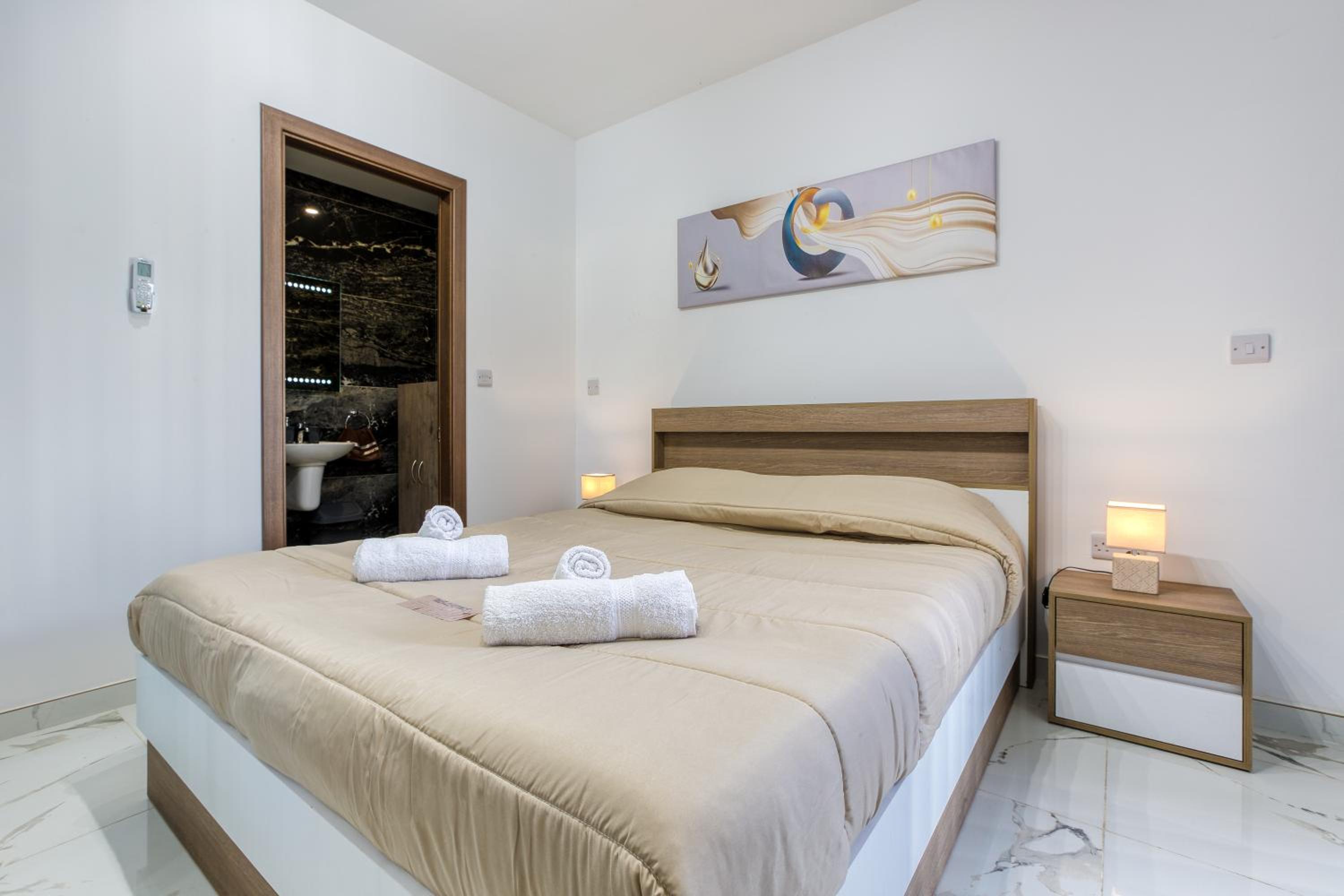 Brand new-2 Bedrooms flat photo 3