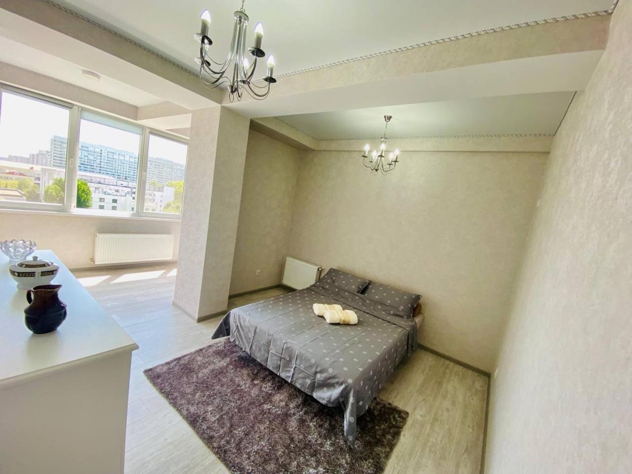 Dream HOME 2 Rooms Apartment view 3