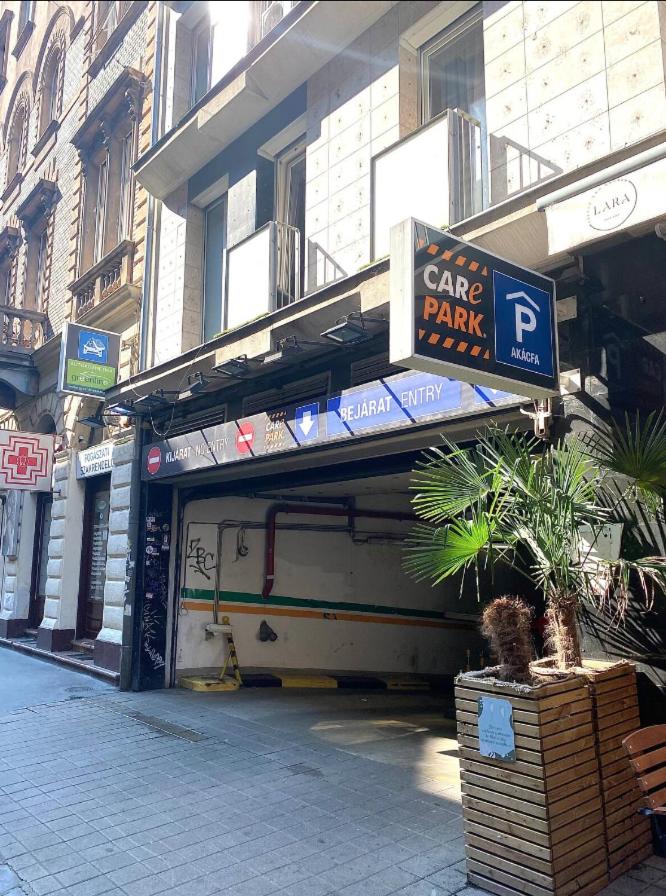 2BR Supercentral Apartment with Variable Beds by NW