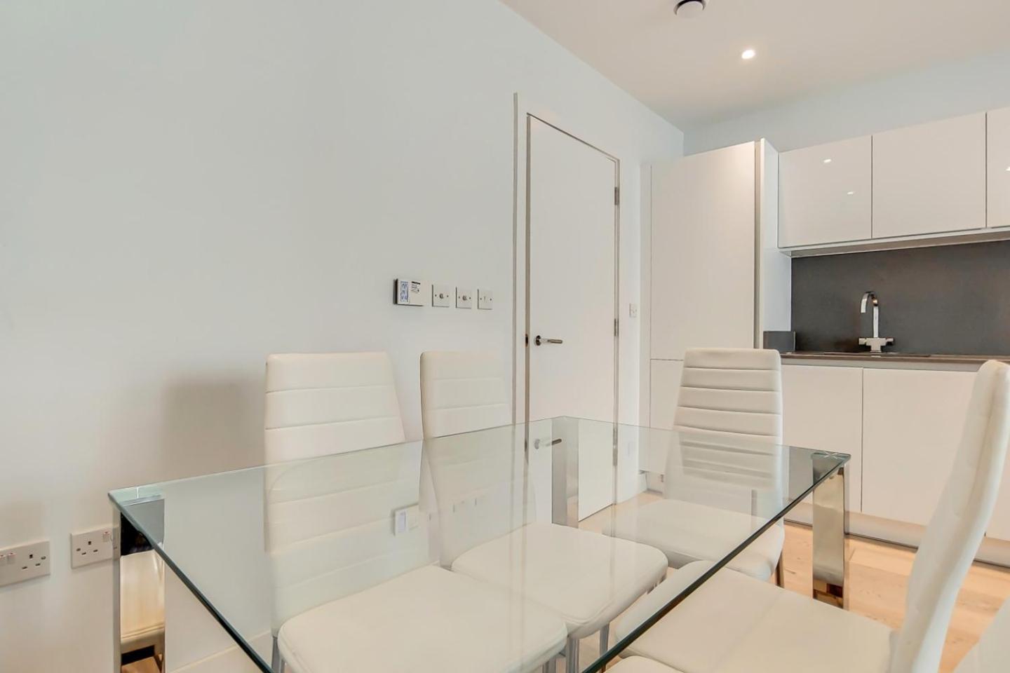 Large 2 Bed Apartment London Lewisham Catford - Long Stays Allowed