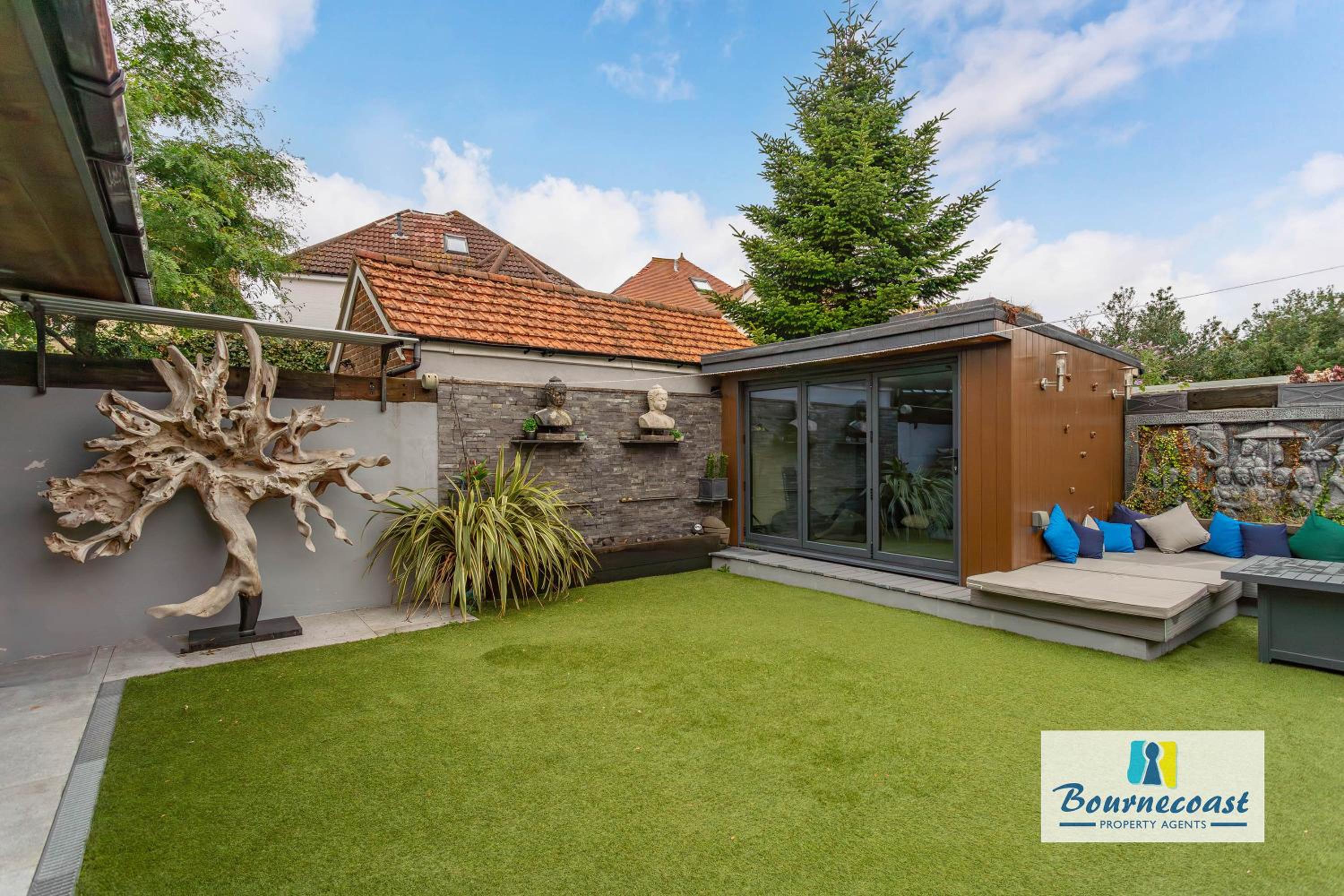 Bournecoast - family home with bar and short beach stroll - 9607 view 4