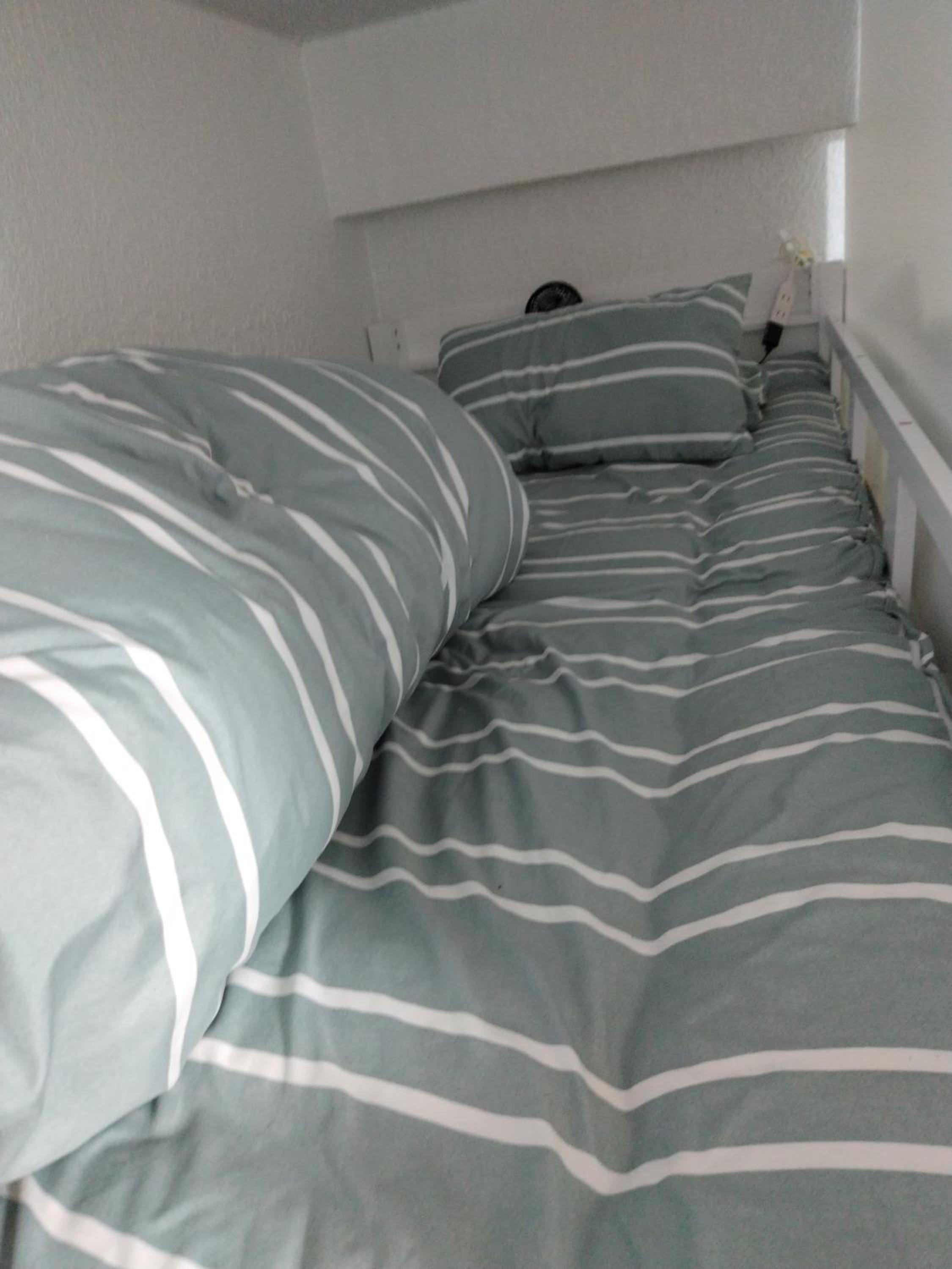 Muya Thai hostel Tokyo train camp