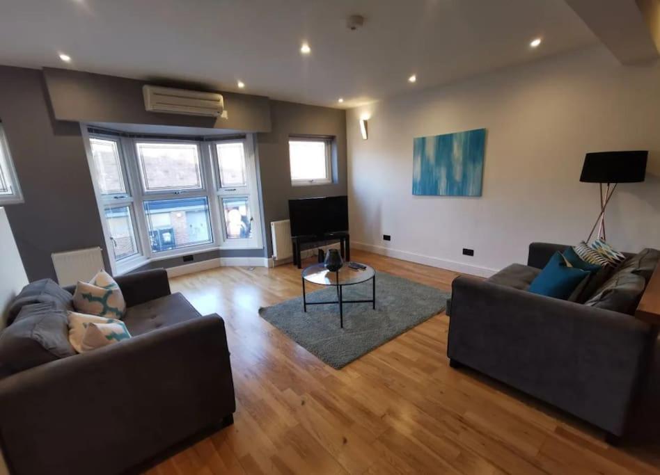 Oxford Vacations - City center Wifi Netfix Comfy house - Property Image 4