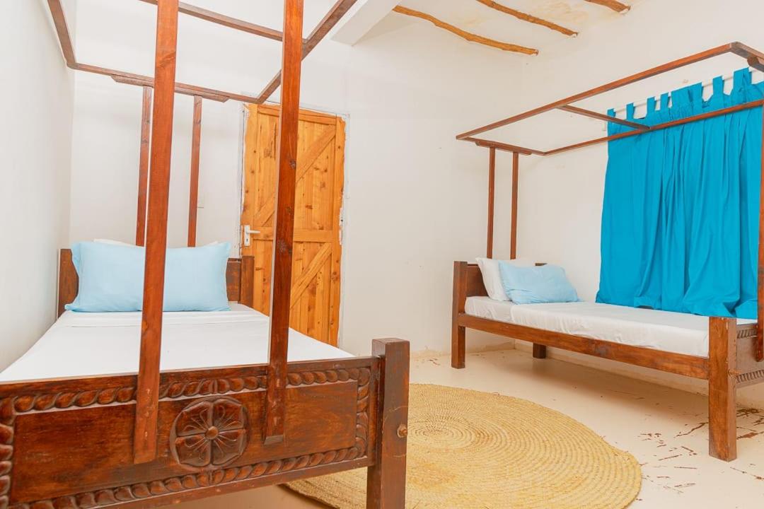 Backpackers castle