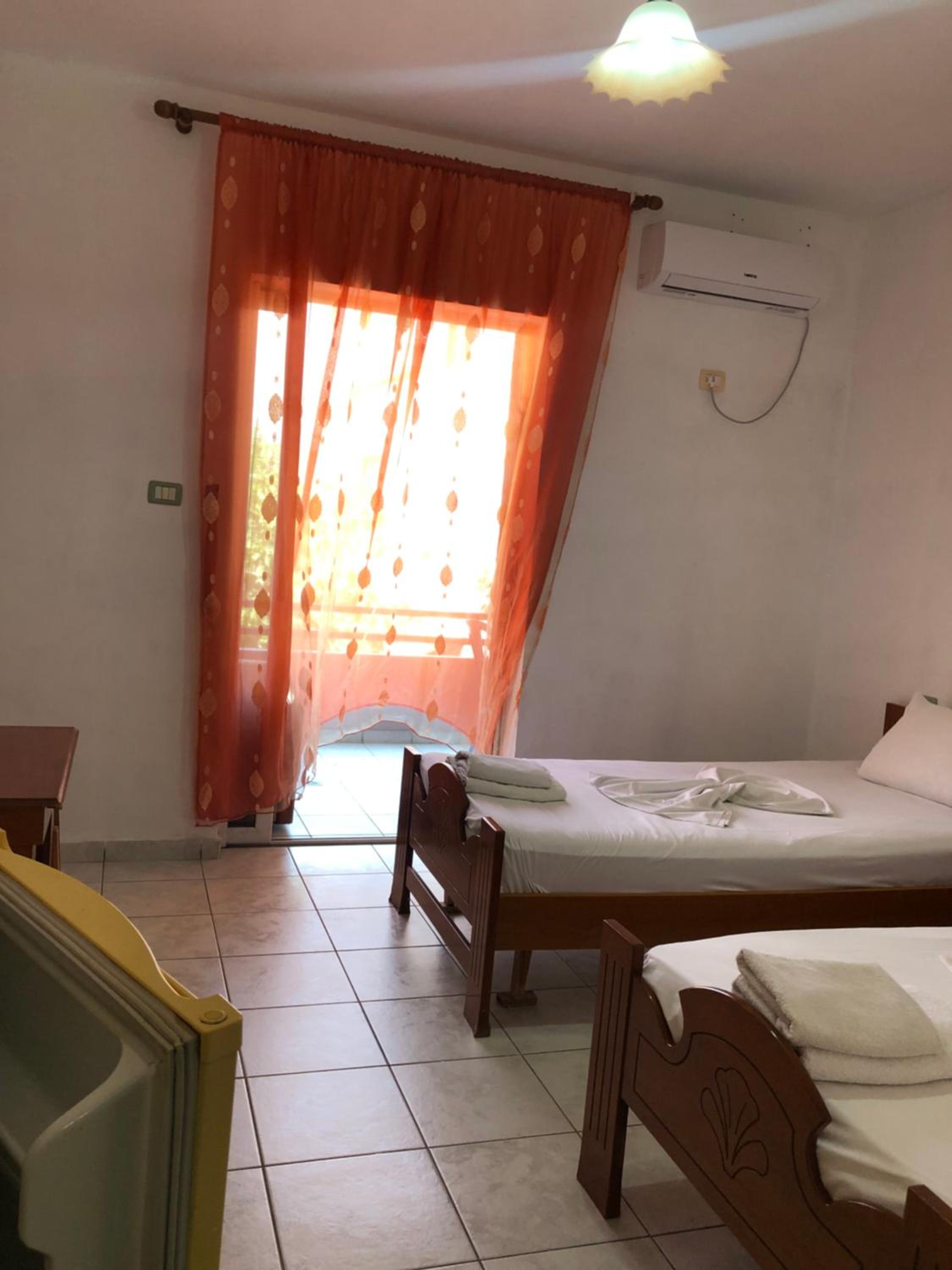 Sotiri Rooms