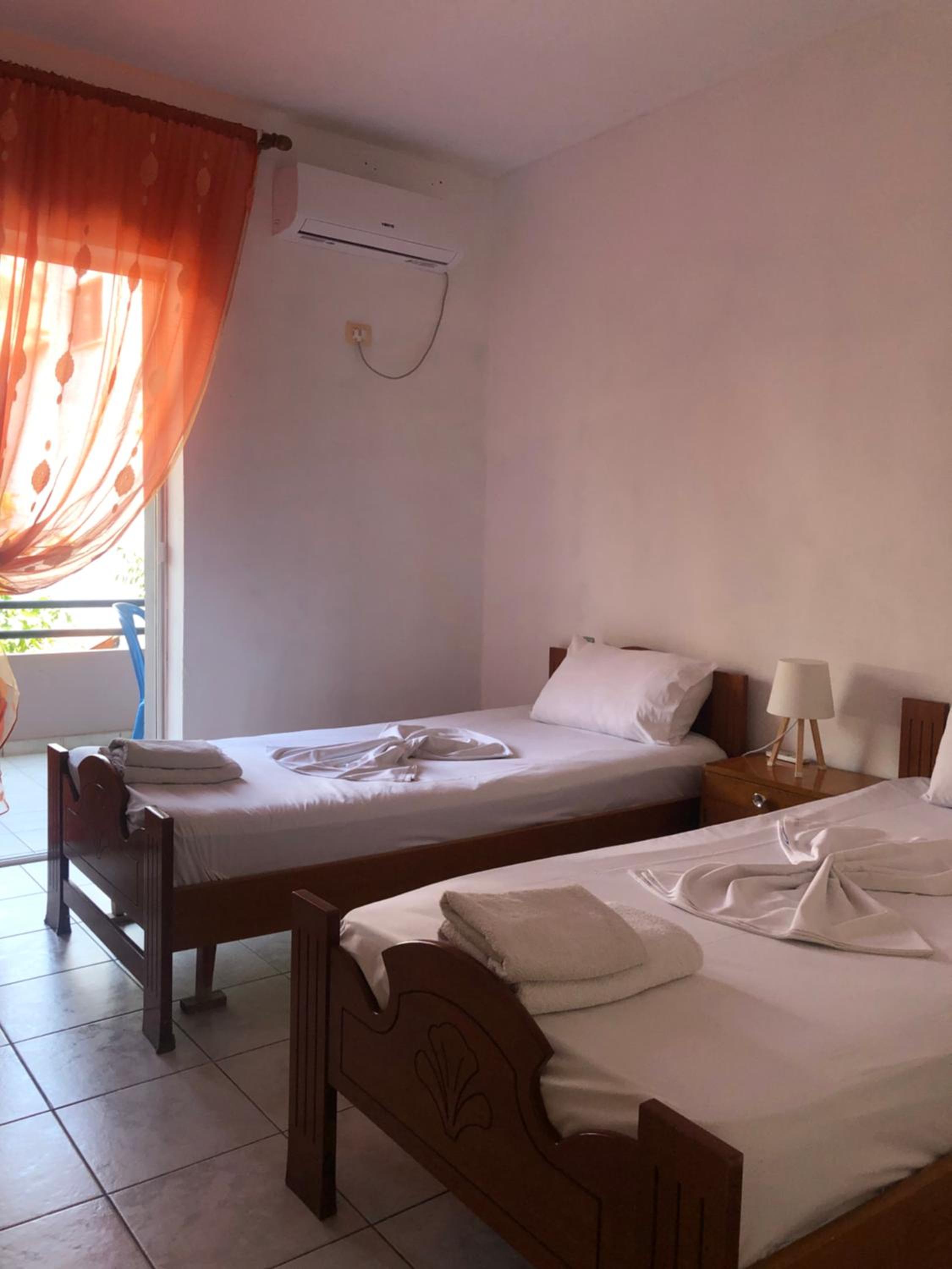 Sotiri Rooms