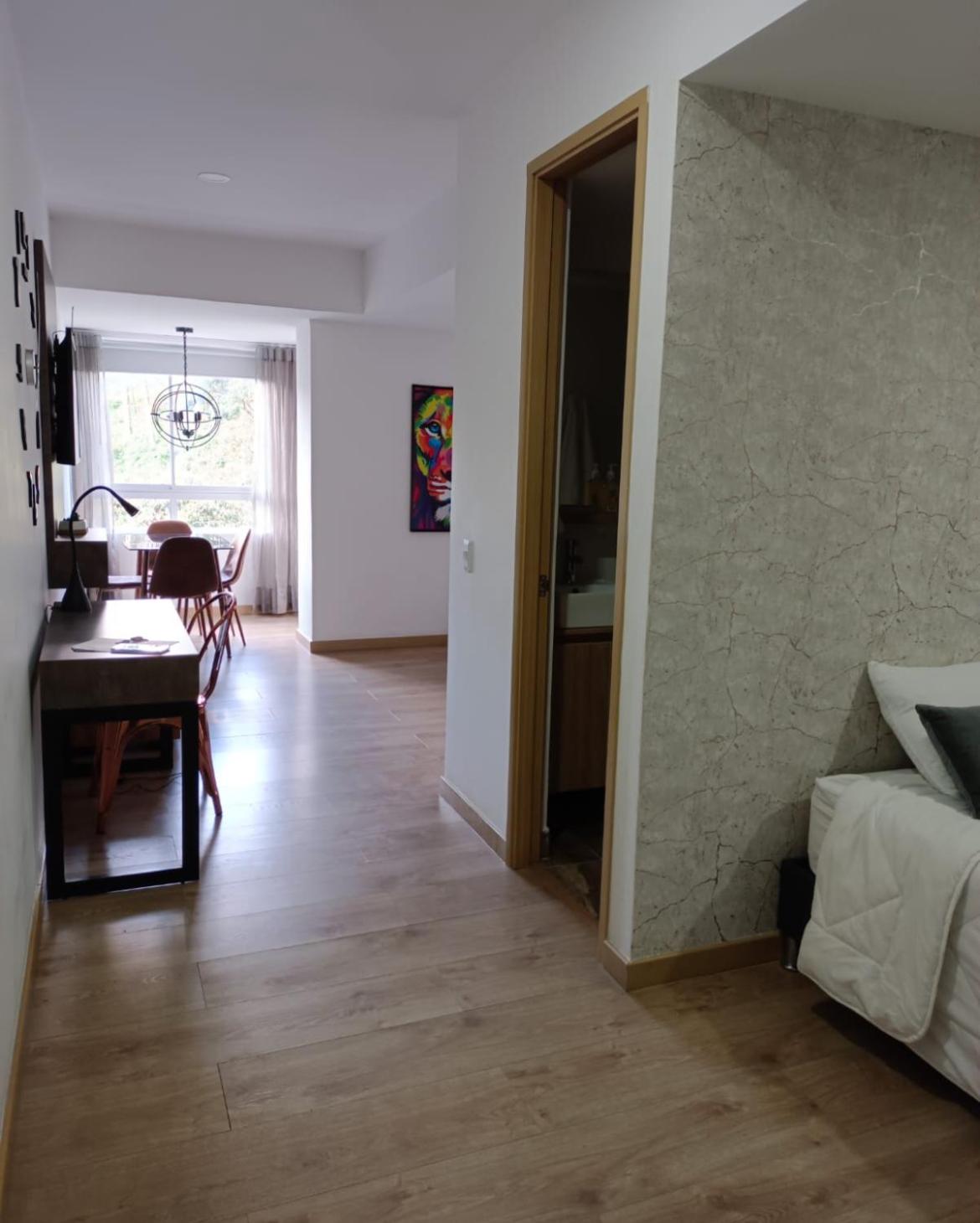 HERMOSO y CÓMODO APARTAESTUDIO SABANETA