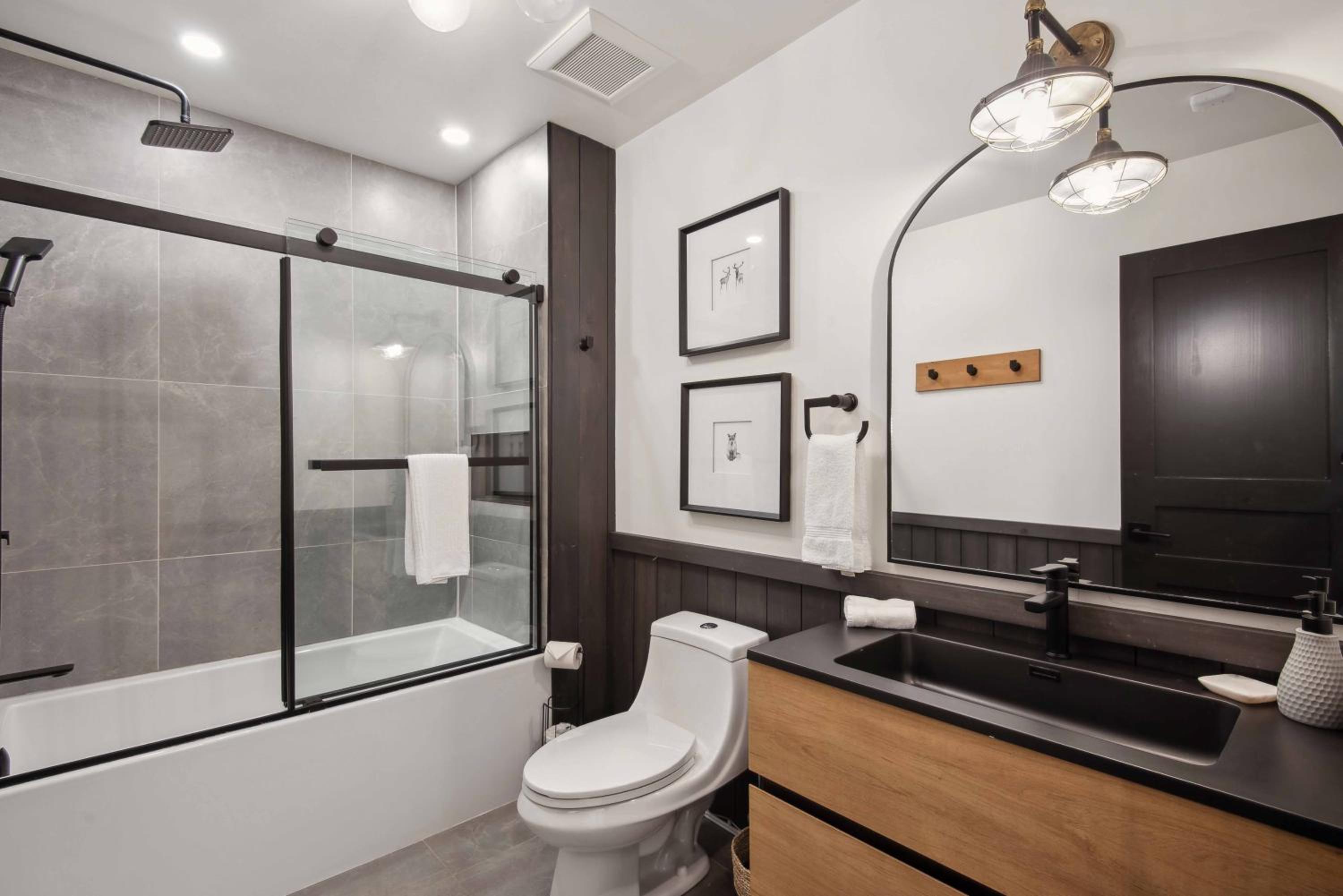Tremblant Prestige - Les Eaux 223-4
