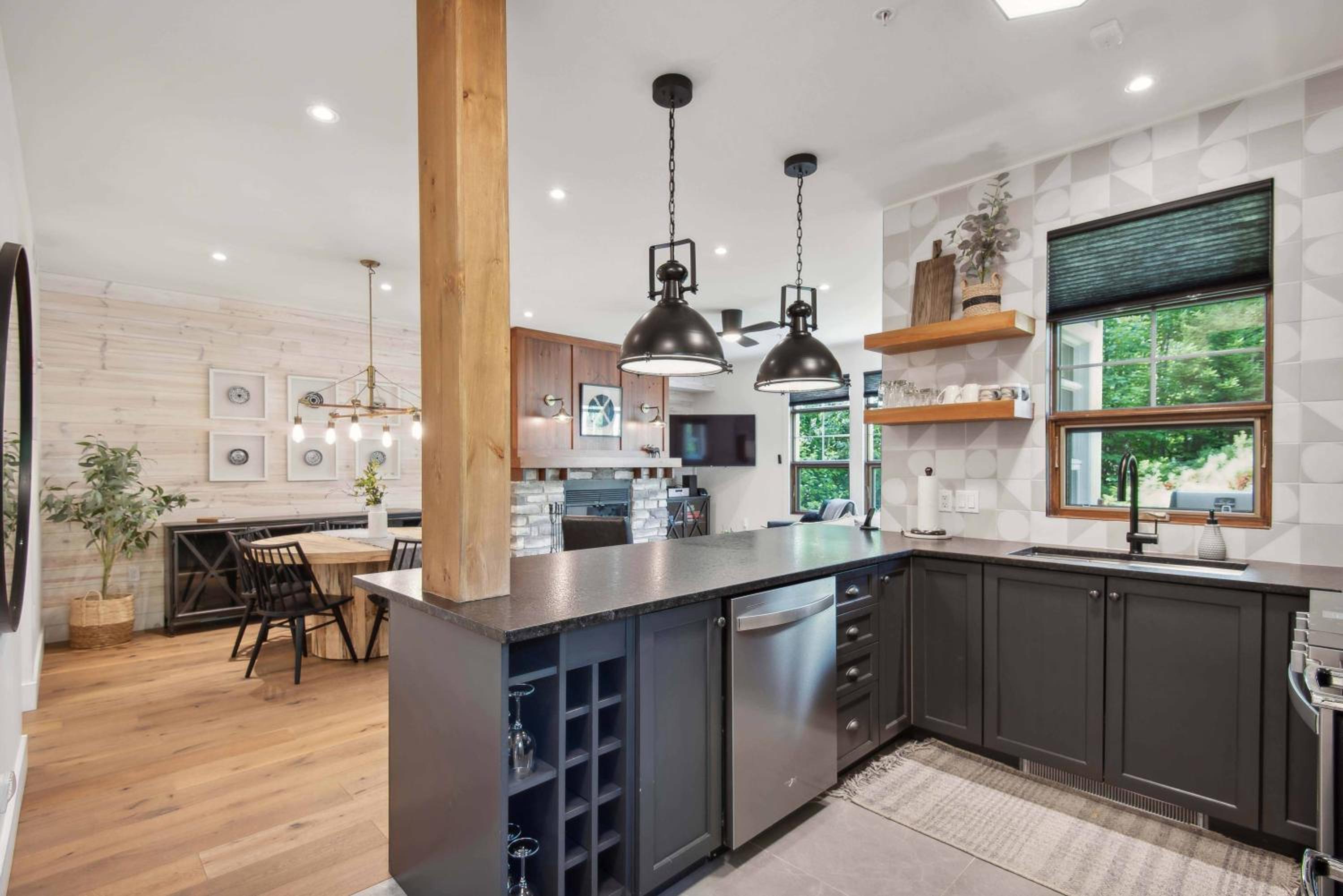 Tremblant Prestige - Les Eaux 223-4