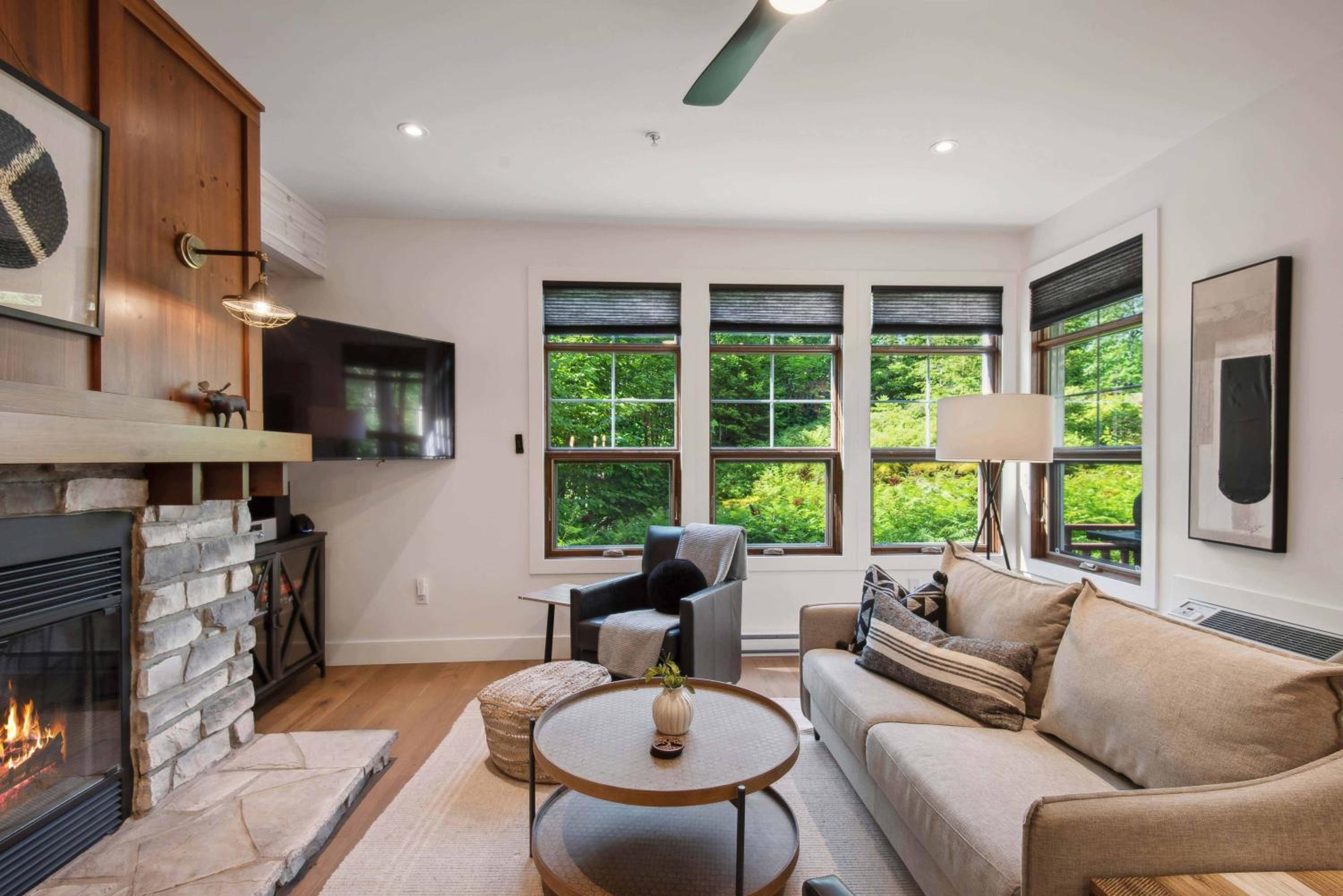 Tremblant Prestige - Les Eaux 223-4