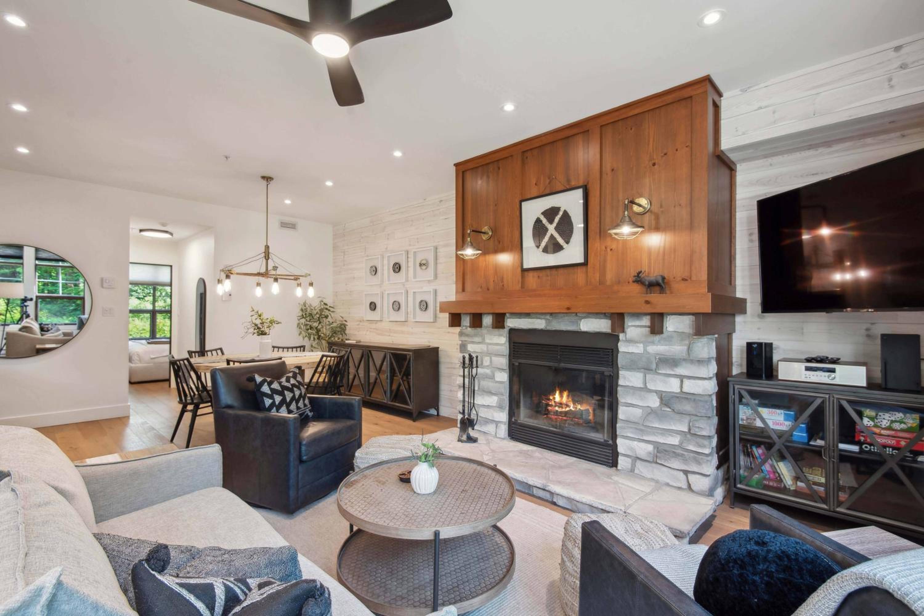 Tremblant Prestige - Les Eaux 223-4