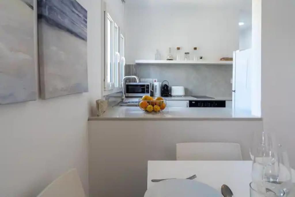 Harbour Central 1 BR Steps from Beach and Nightlife