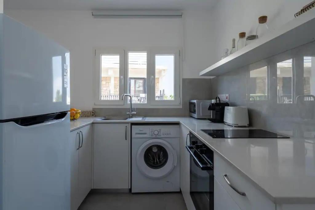 Harbour Central 1 BR Steps from Beach and Nightlife