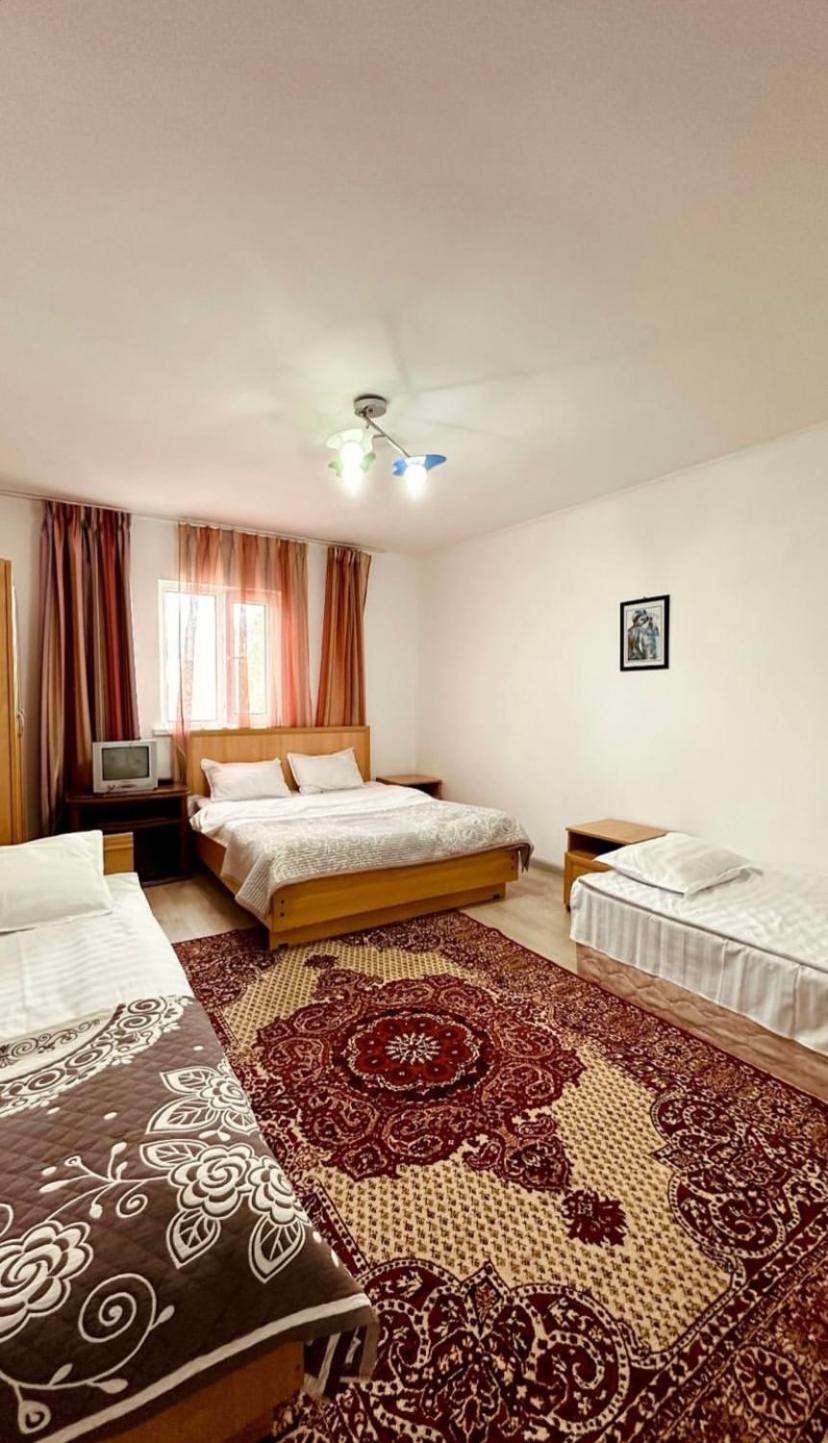 Chilling house