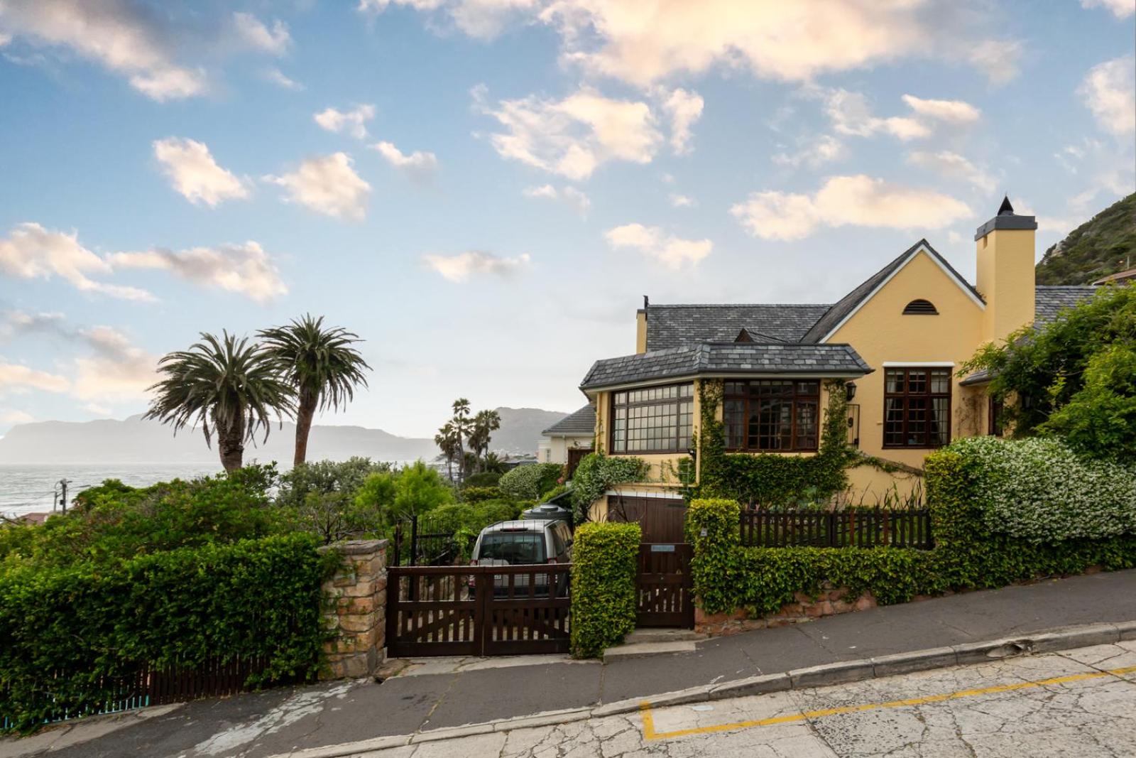 Quarterdeck Cottage Kalk Bay - No Load Shedding view 3