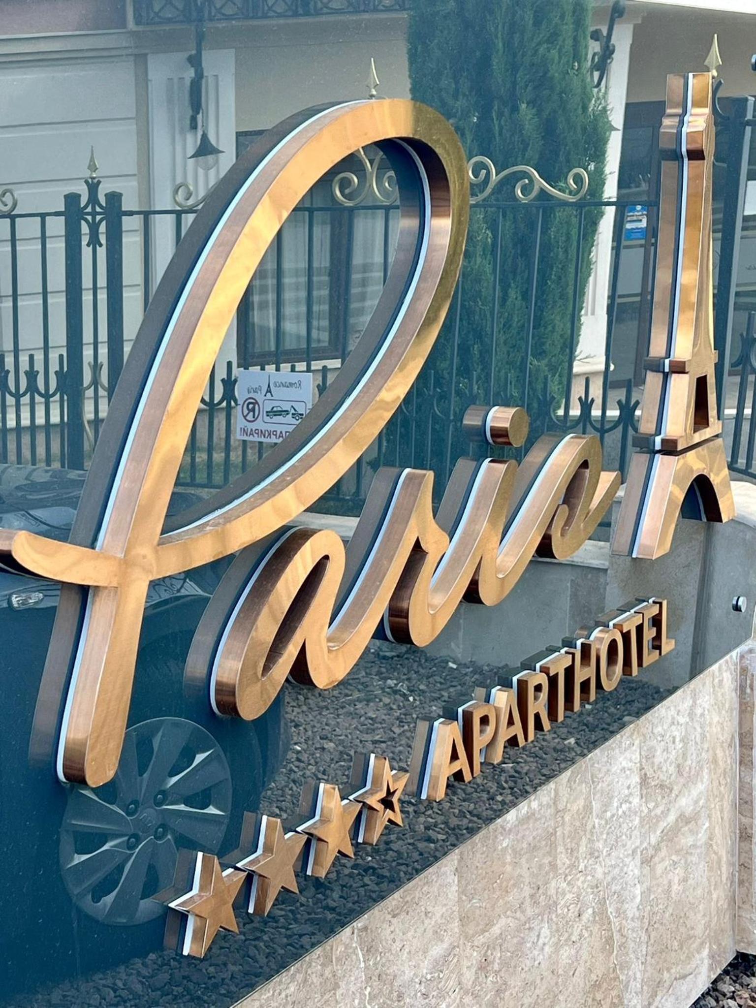 Romance Paris