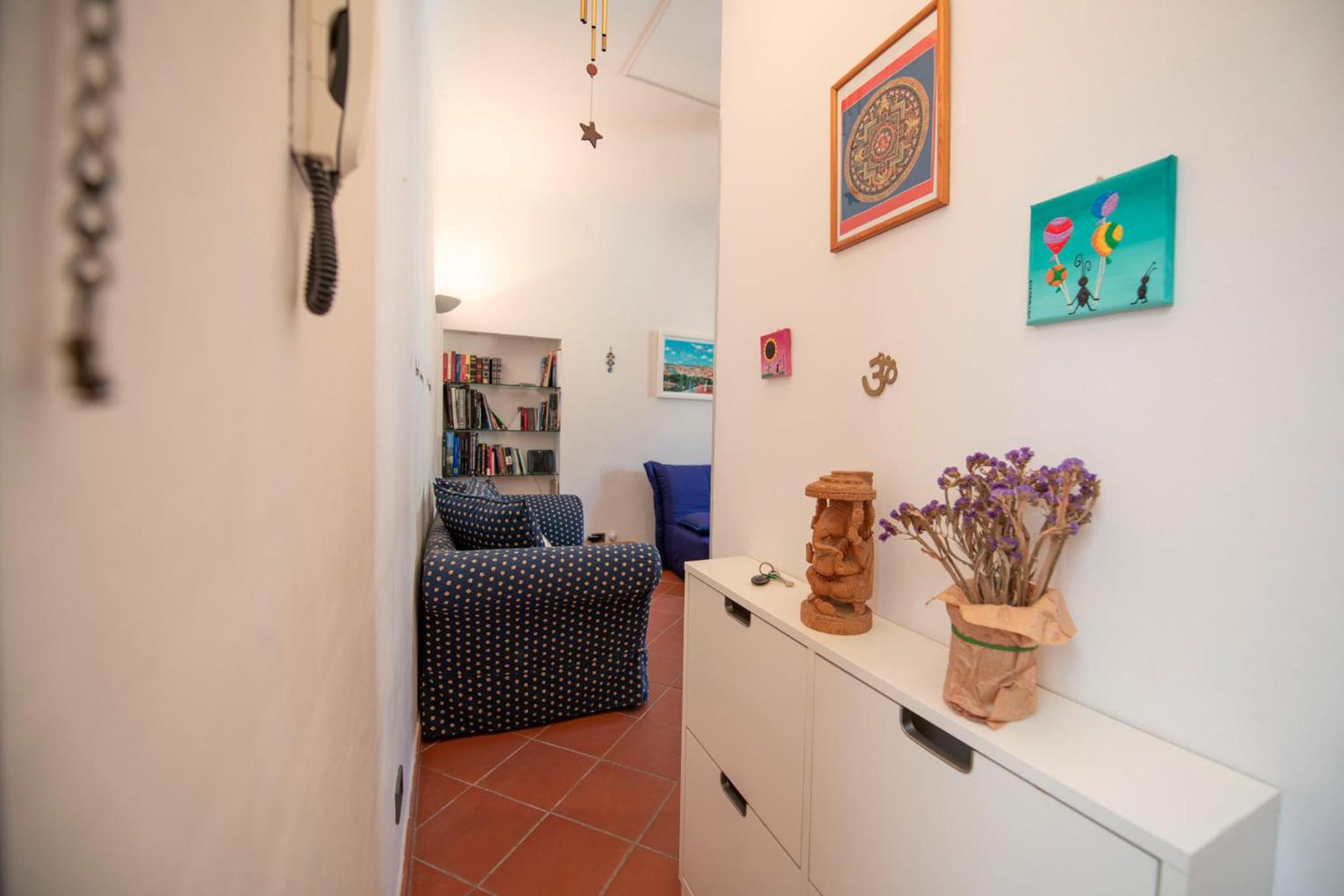 Vanni Apartment by Mamo Florence