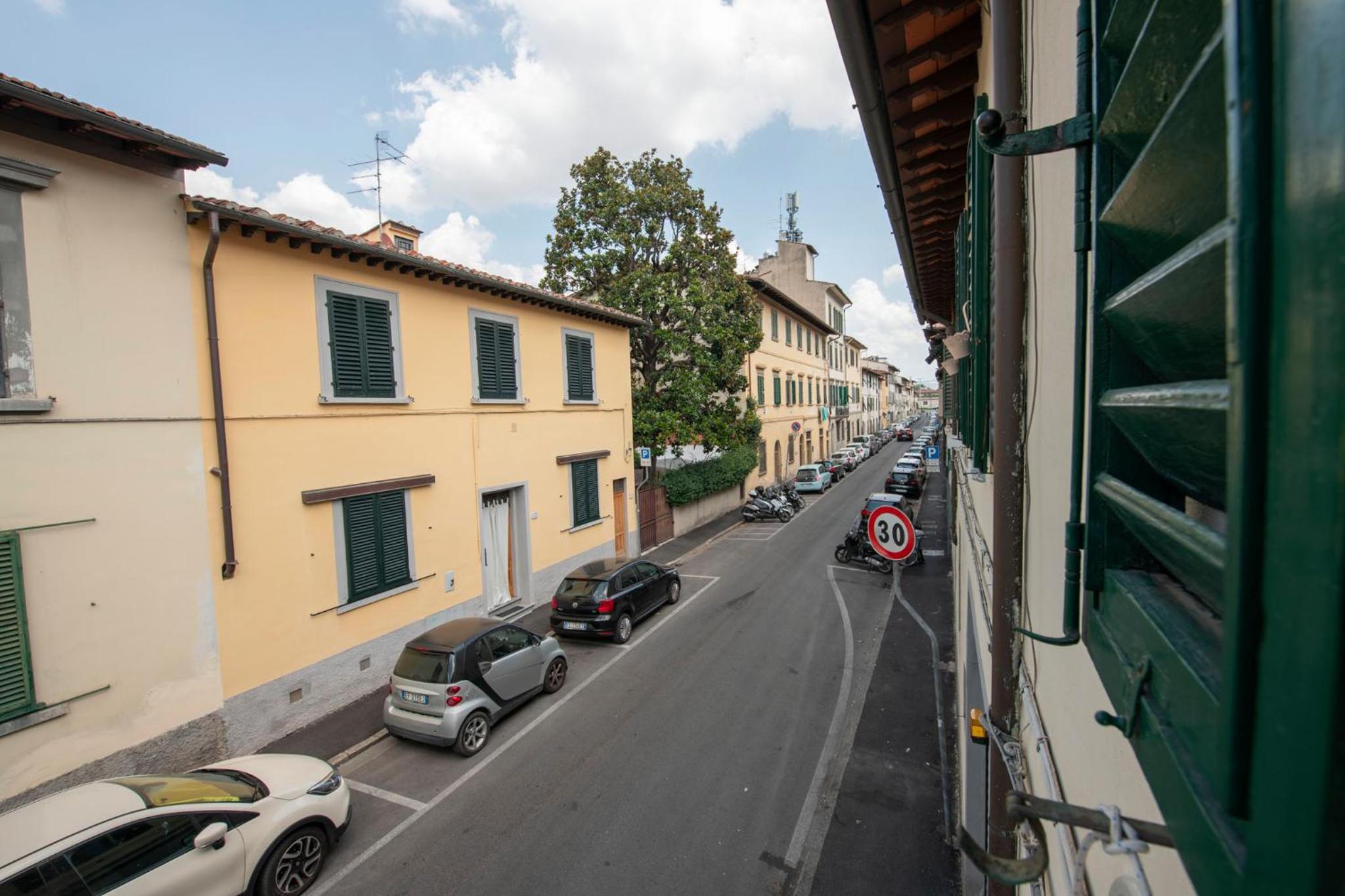 Vanni Apartment by Mamo Florence
