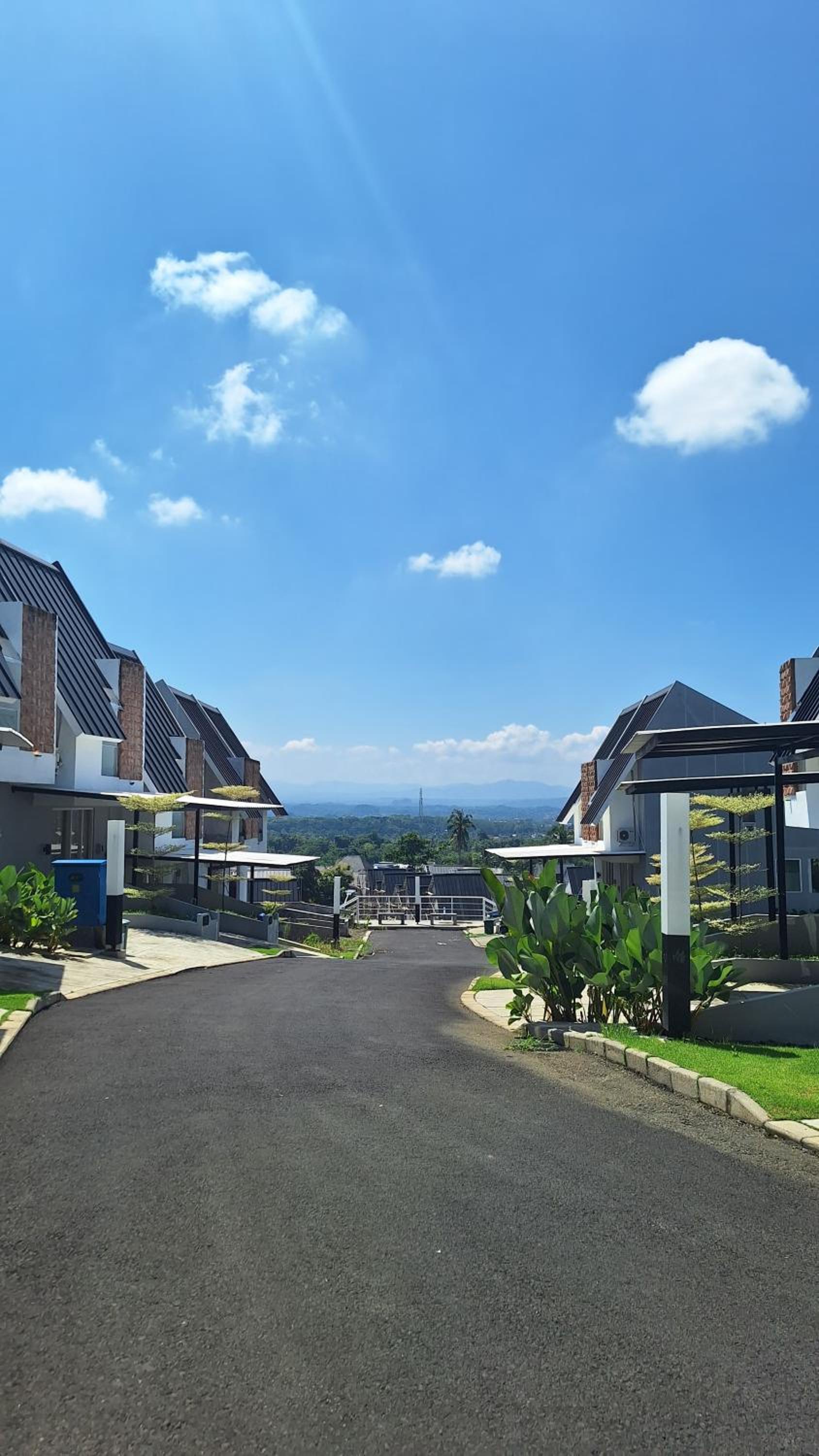 Tobacco Villa view 5