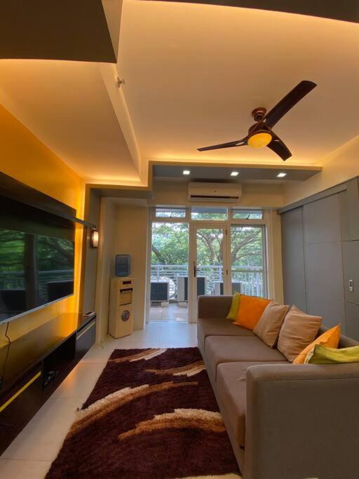 JCV Family apartment for 8pax Pico de Loro, Batangas view 4