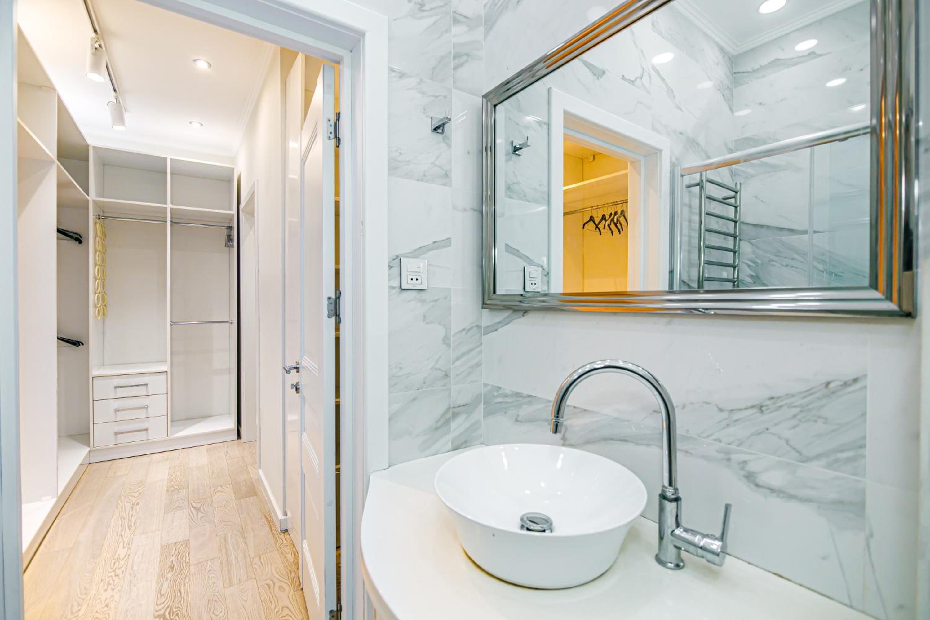 Azure Hotel Apartment