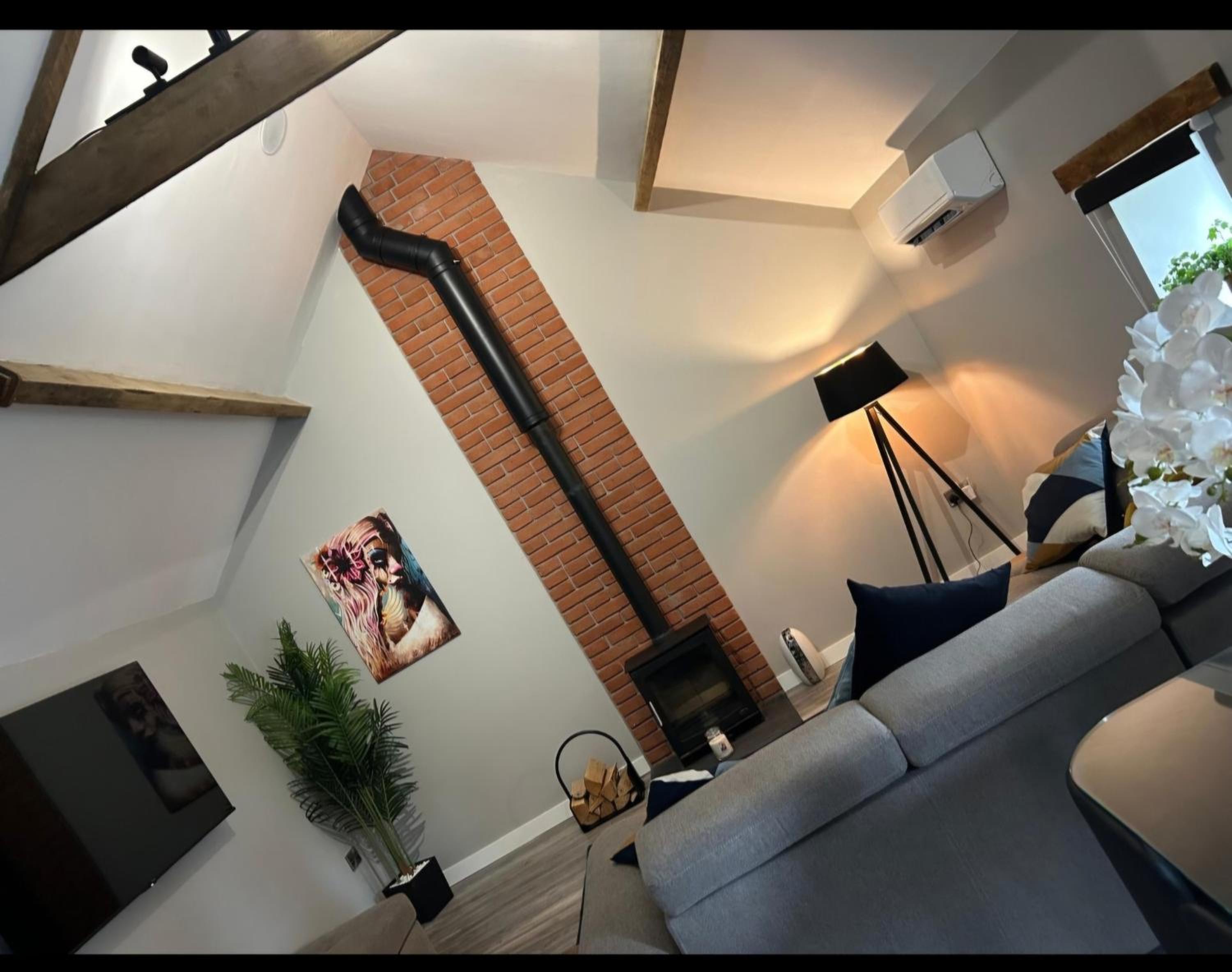 Hotel Kelly's Roost - Image 1