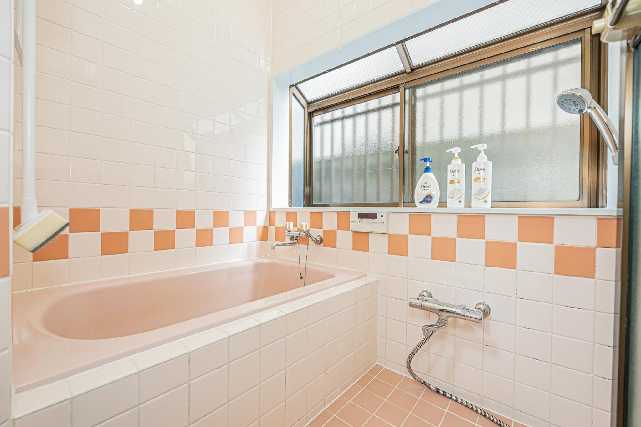 Asakusa-Ginza-Skytree-Stn-4min-95sqm-Garage-2WC-2Swr
