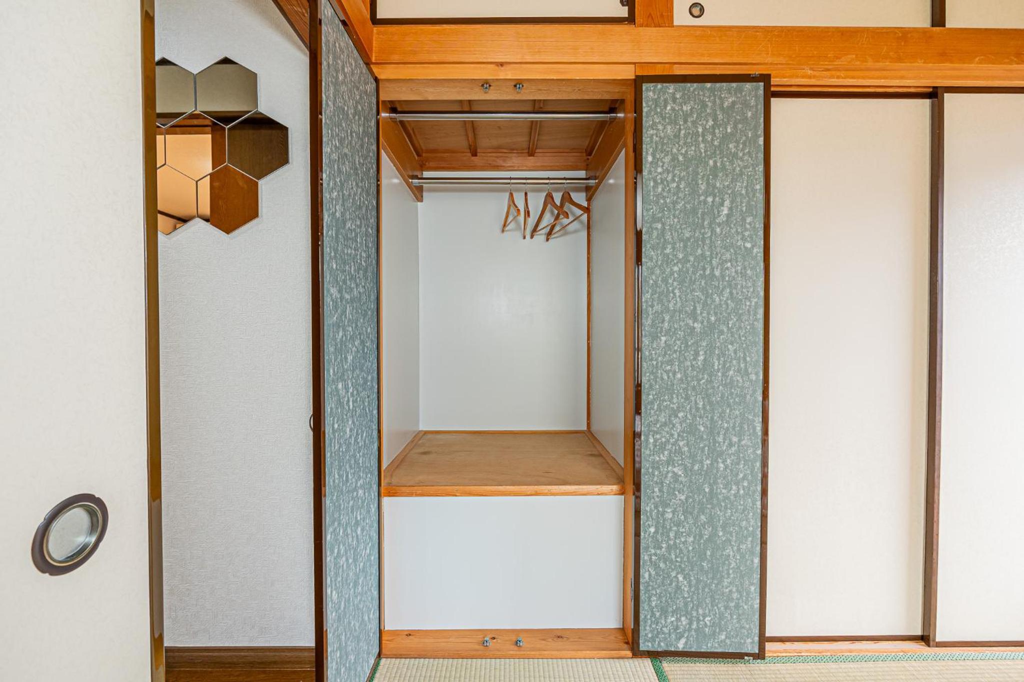 Asakusa-Ginza-Skytree-Stn-4min-95sqm-Garage-2WC-2Swr