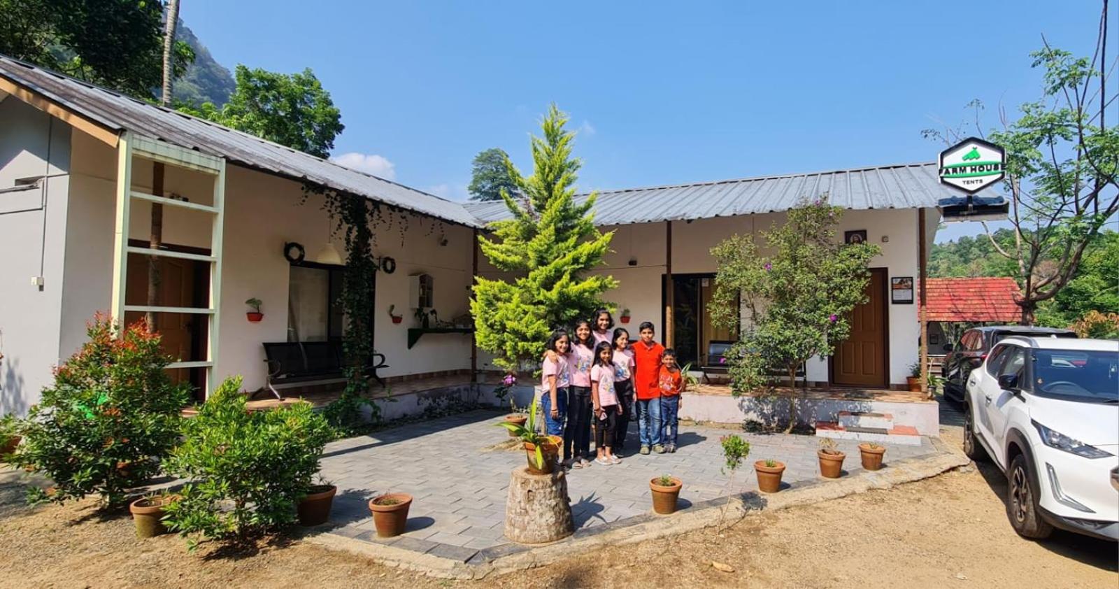 FARMHOUSE MANKULAM, MUNNAR by STAY UNIK