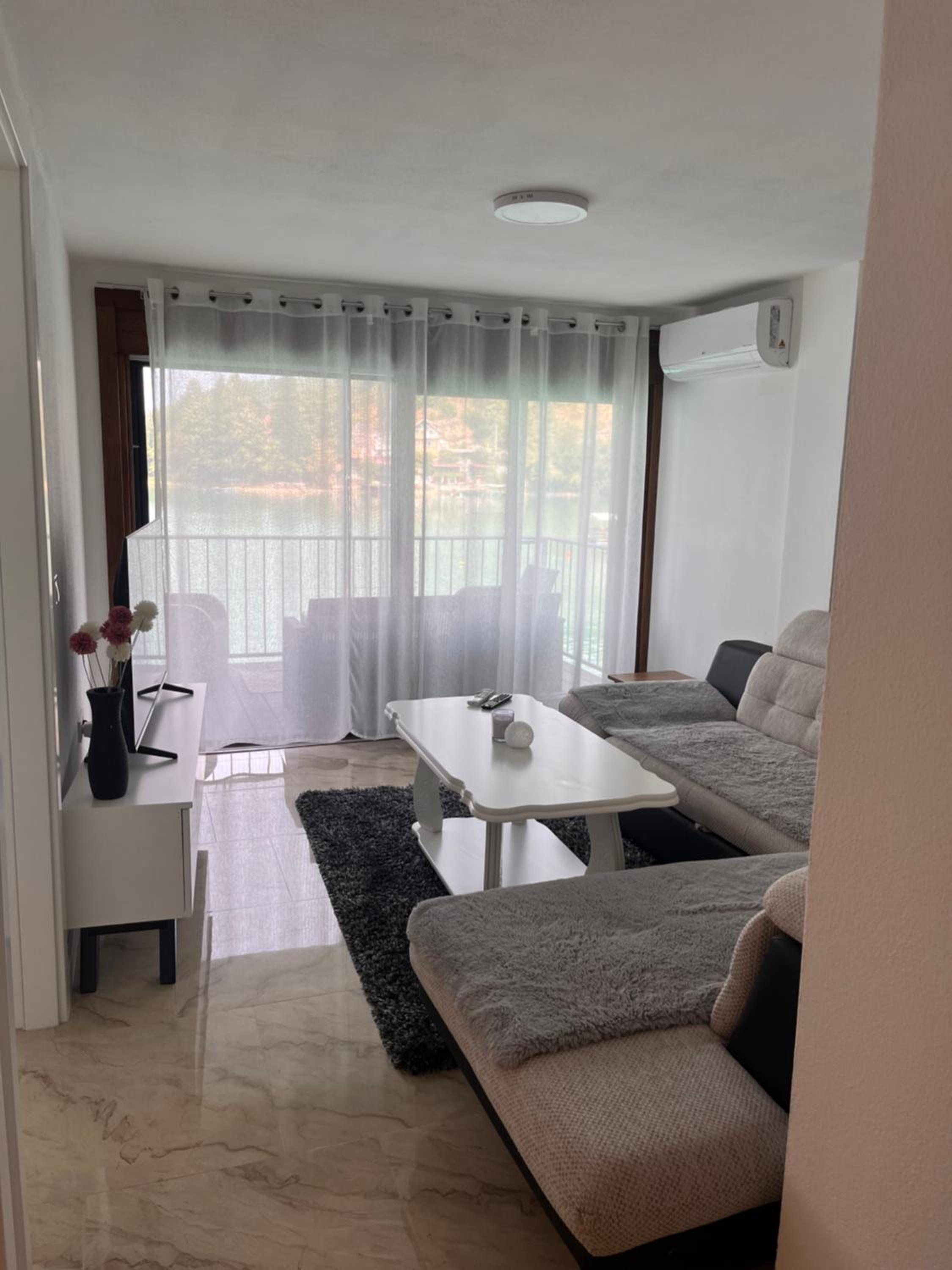 Apartman EM