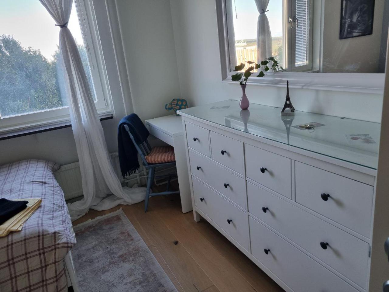 Doktor Forselius gata, The Beige Room, photo 12