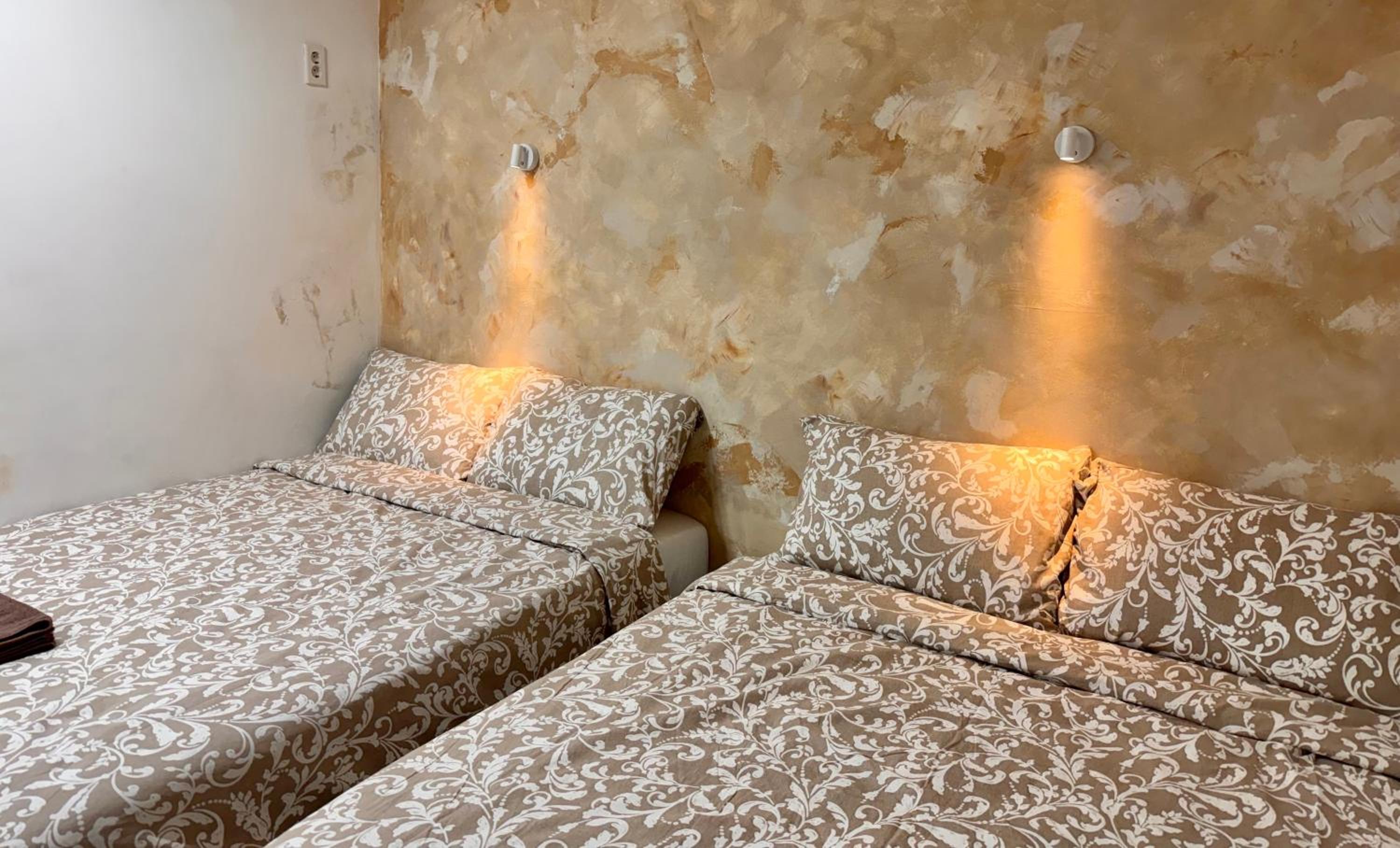 Roi Guesthouse