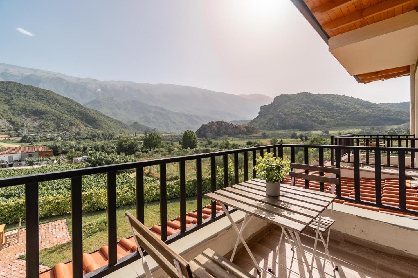Guesthouse Lumo, Entire Lodge swimming pool