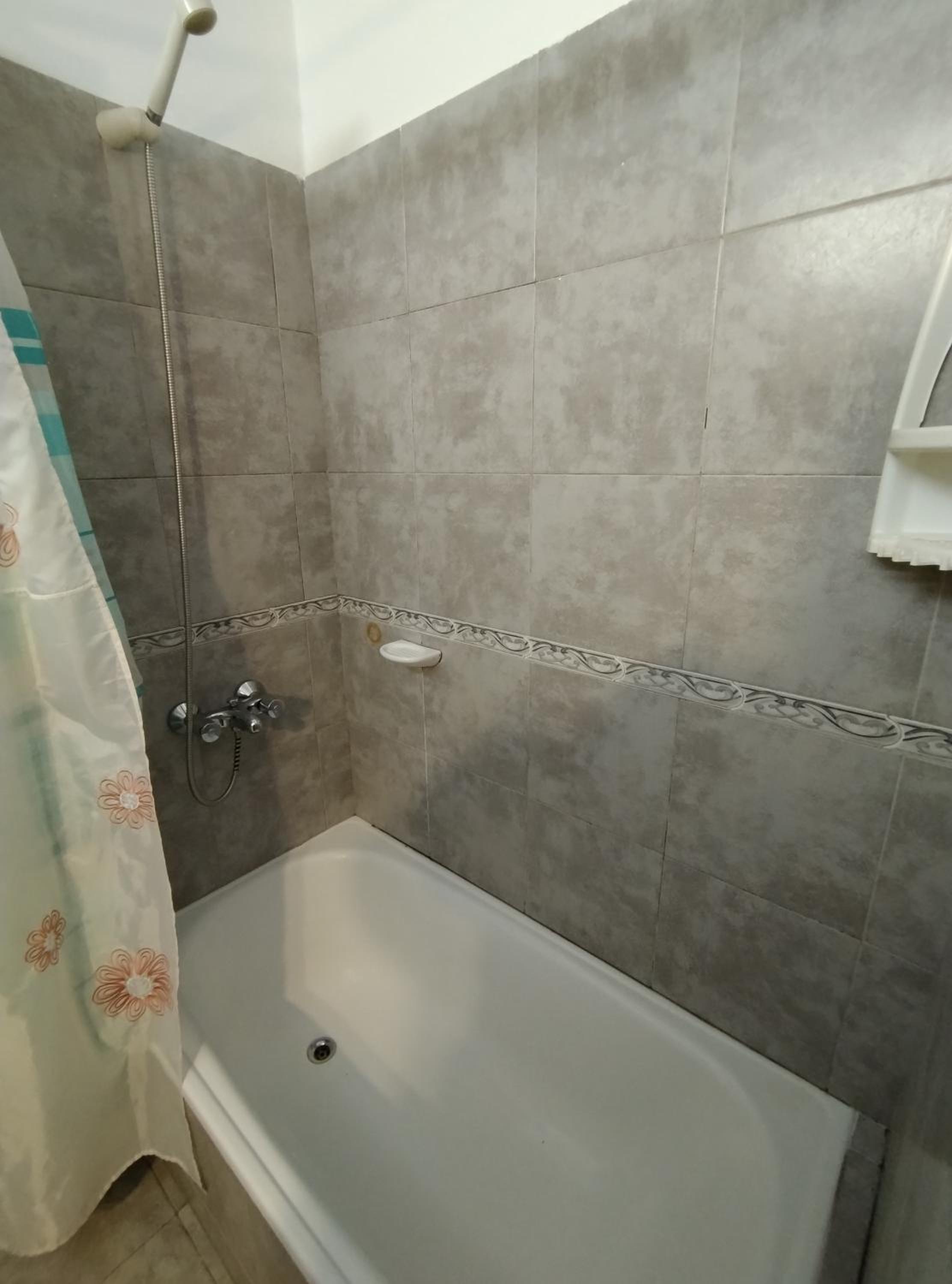 Nueva Córdoba 2 habitaciones con balcón