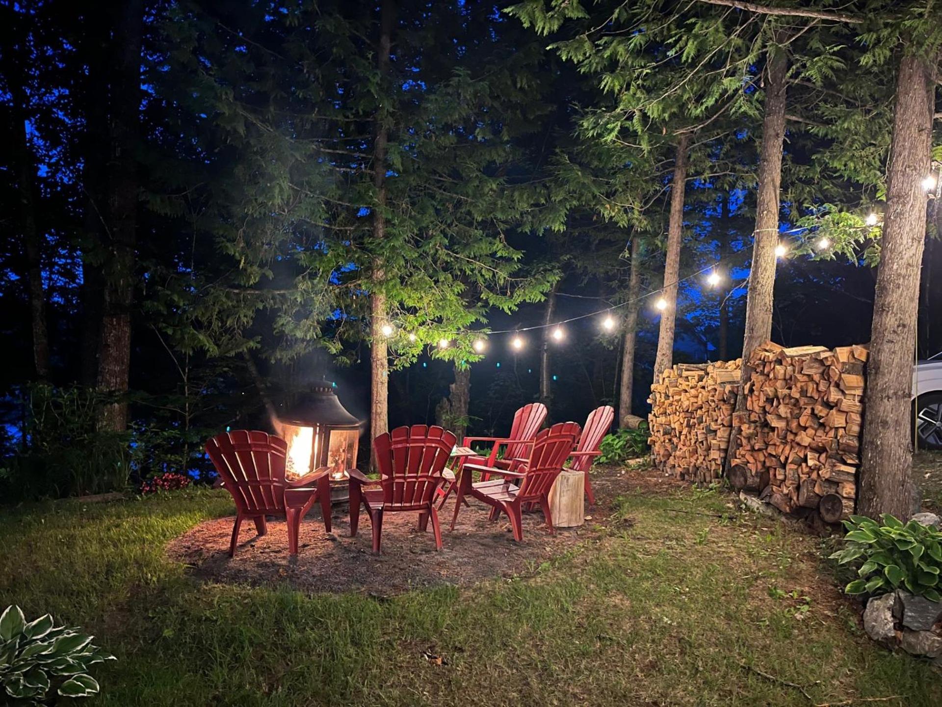 3bdrs Lakefront Chalet Peaceful Retreat