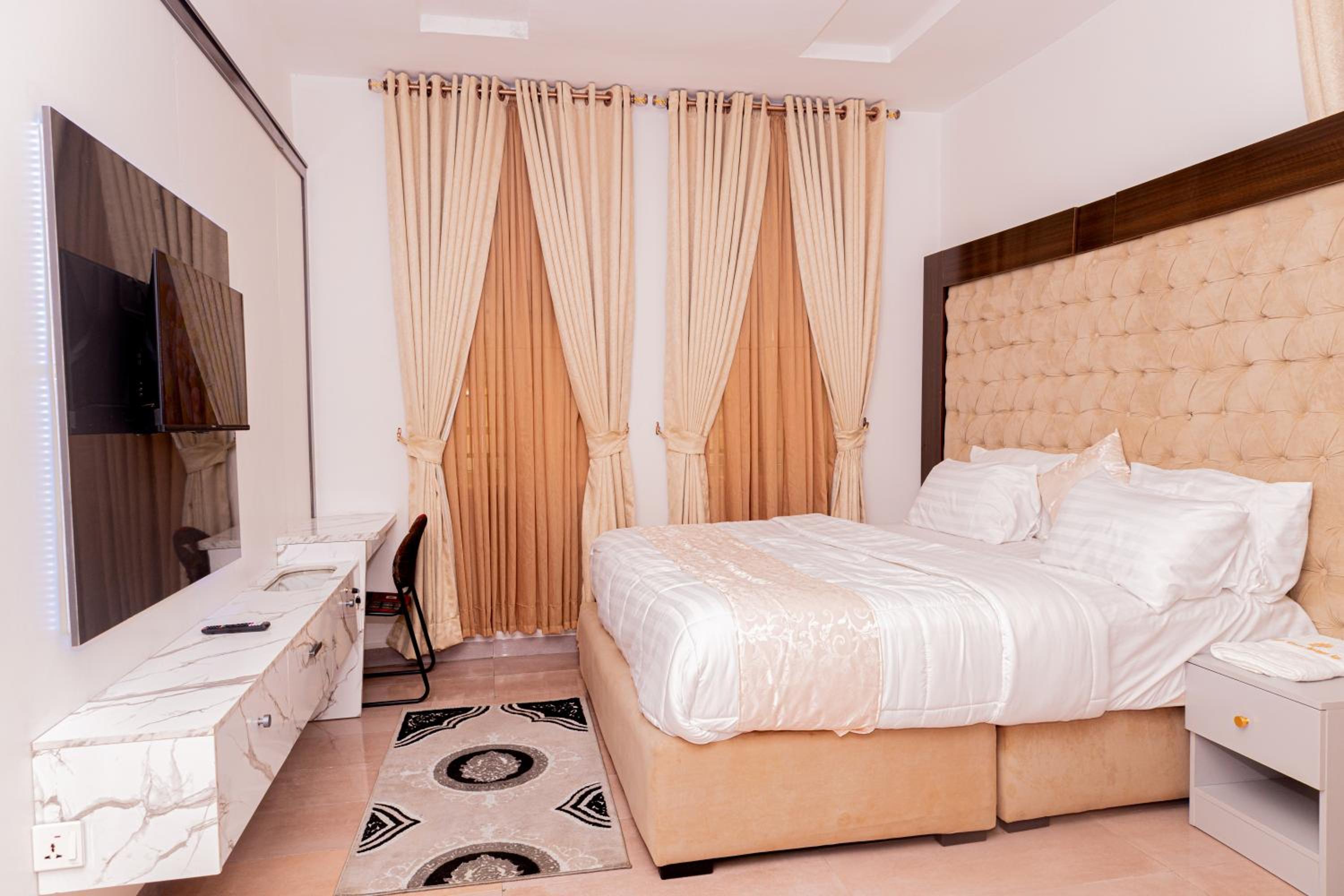 Blossom Comfort Residence view 5